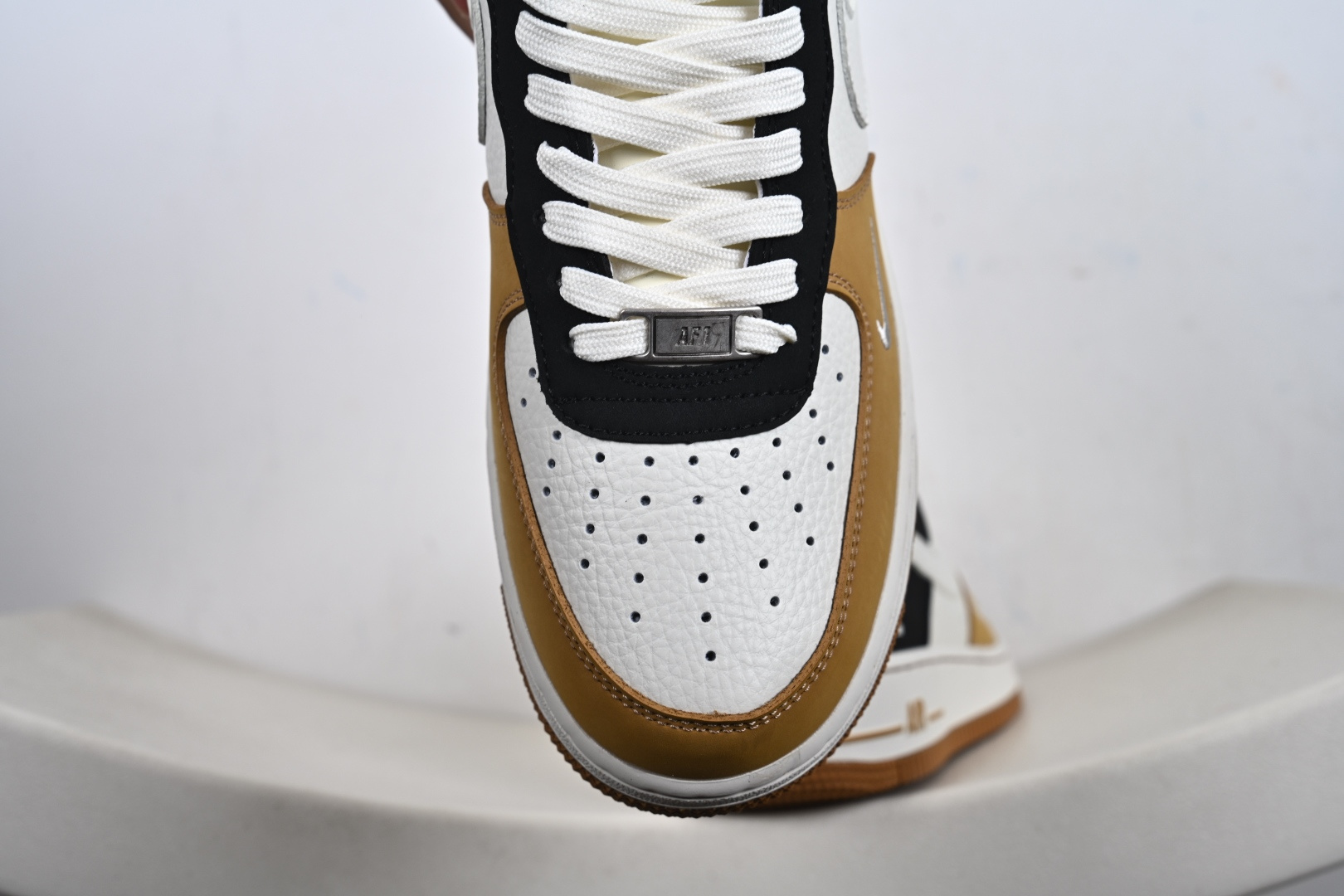 定制版 Air Force 1 '07 Low 空军一号低帮 运动鞋 休闲鞋 IH0587-700