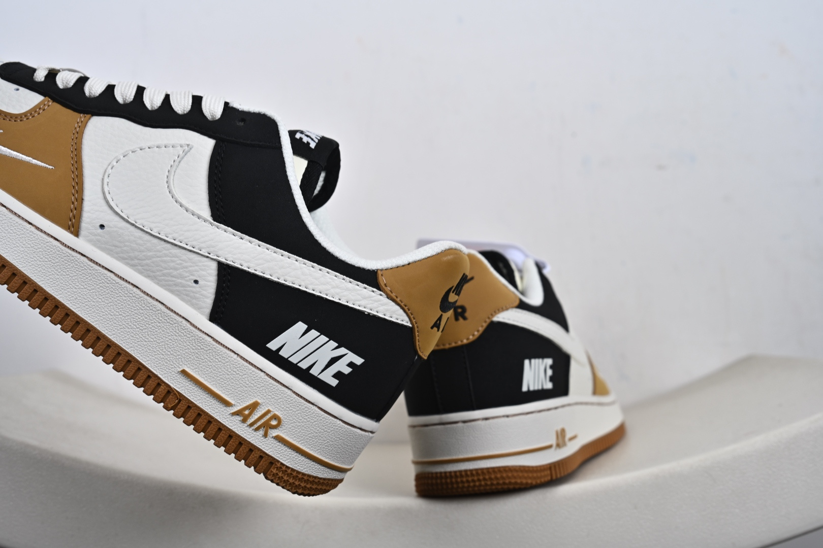 定制版 Air Force 1 '07 Low 空军一号低帮 运动鞋 休闲鞋 IH0587-700