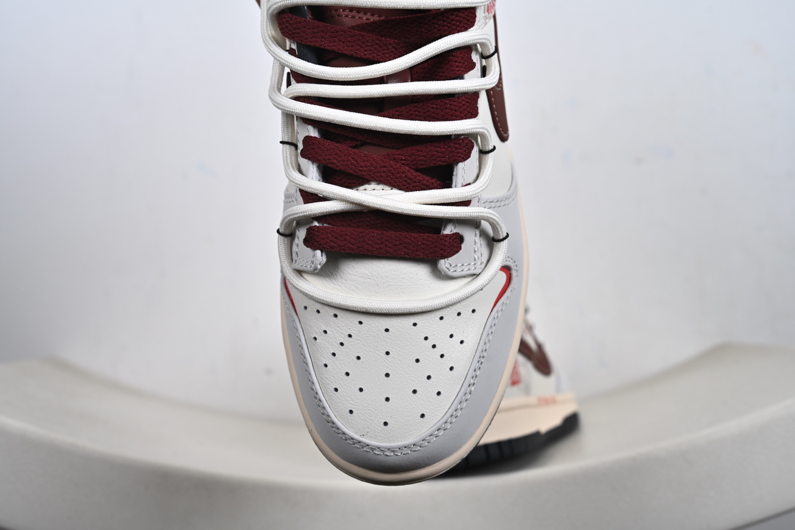 NIKE DUNK LOW RETRO 绑带联名款 耐克 低帮休闲运动板鞋 IM6670-202-Top High Quatity Cheap Sneakers Fashion Clothing Clothes Bags handbags Shoes of all Brand wholesale With The best Quality And Beautiful Price from China Factory Chinese suppliers wholesaler seller NIKE DUNK LOW RETRO 绑带联名款 耐克 低帮休闲运动板鞋 IM6670-202