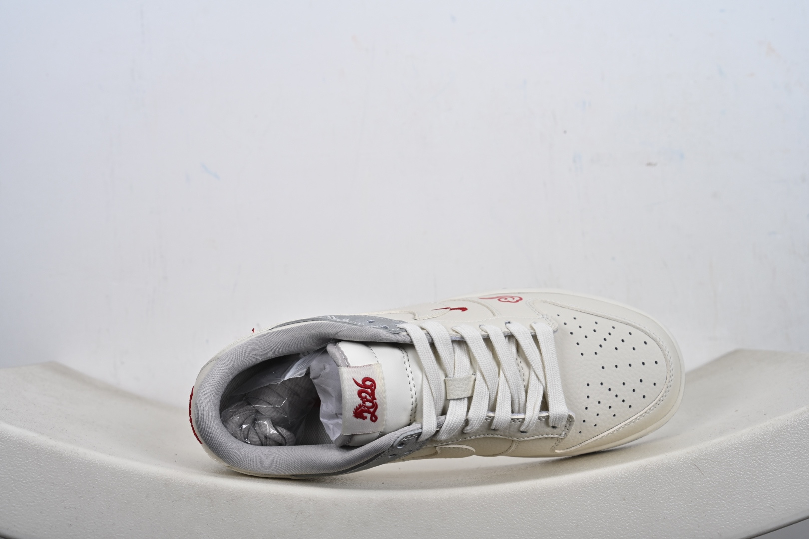 2026新款定制限量发售Nike SB Dunk Low“ 马年限定------白银中国风” 高端定制 低帮休闲板鞋 DS6608-022