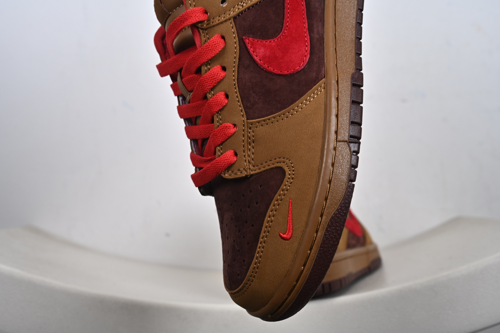 Nike SB Dunk Low“ 周年高端定制 低帮休闲板鞋 YF9511-926-Top High Quatity Cheap Sneakers Fashion Clothing Clothes Bags handbags Shoes of all Brand wholesale With The best Quality And Beautiful Price from China Factory Chinese suppliers wholesaler seller Nike SB Dunk Low“ 周年高端定制 低帮休闲板鞋 YF9511-926