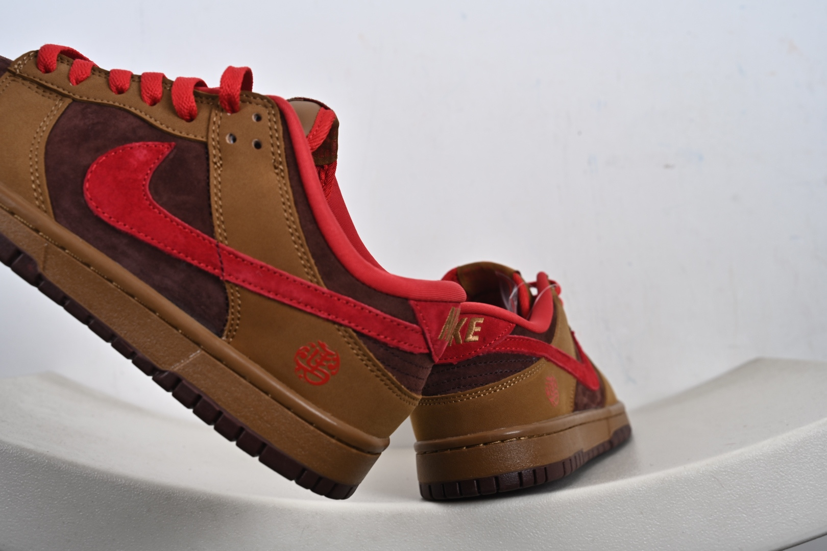 Nike SB Dunk Low“ 周年高端定制 低帮休闲板鞋 YF9511-926-Top High Quatity Cheap Sneakers Fashion Clothing Clothes Bags handbags Shoes of all Brand wholesale With The best Quality And Beautiful Price from China Factory Chinese suppliers wholesaler seller Nike SB Dunk Low“ 周年高端定制 低帮休闲板鞋 YF9511-926