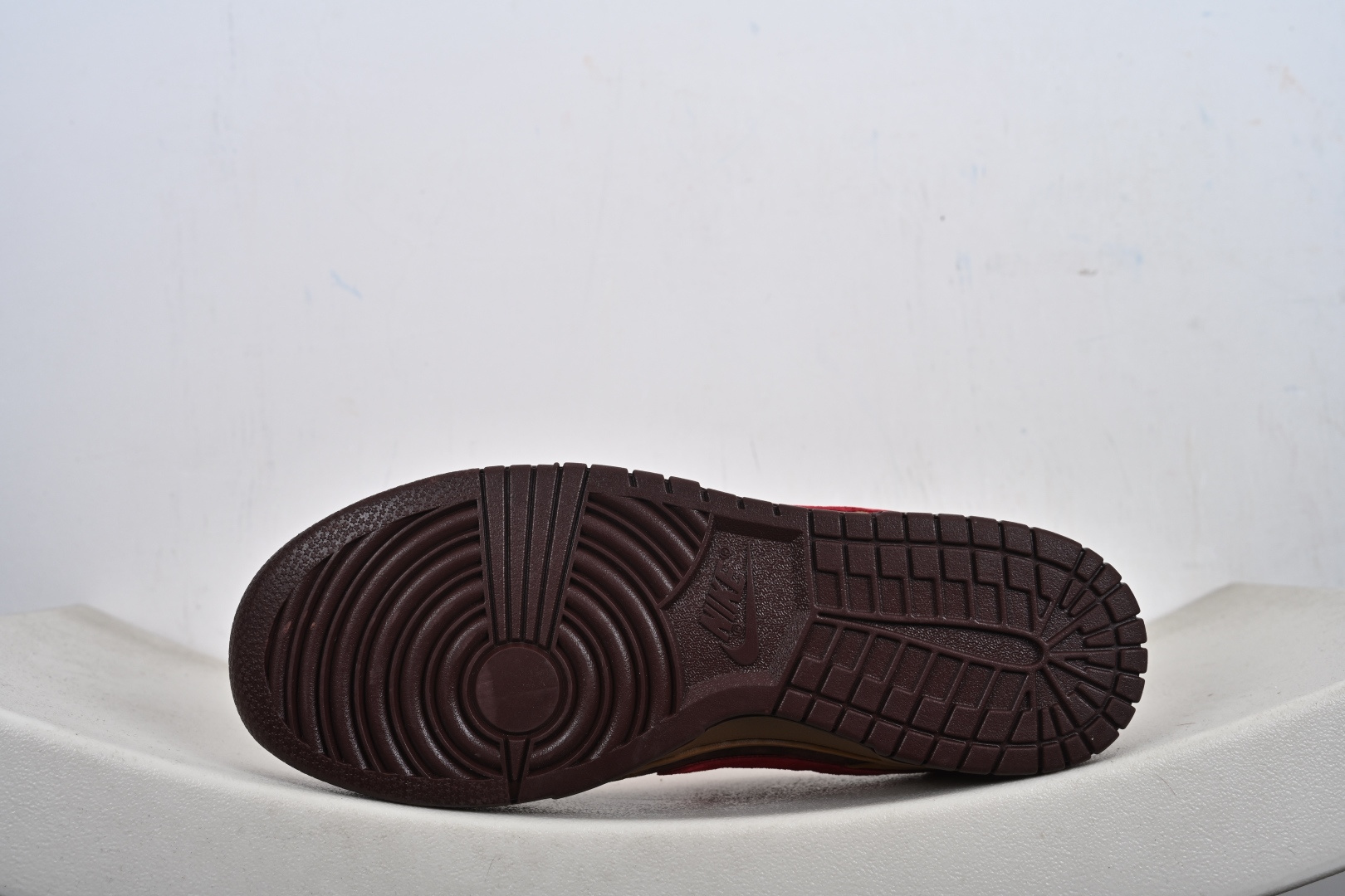 Nike SB Dunk Low“ 周年高端定制 低帮休闲板鞋 YF9511-926-Top High Quatity Cheap Sneakers Fashion Clothing Clothes Bags handbags Shoes of all Brand wholesale With The best Quality And Beautiful Price from China Factory Chinese suppliers wholesaler seller Nike SB Dunk Low“ 周年高端定制 低帮休闲板鞋 YF9511-926