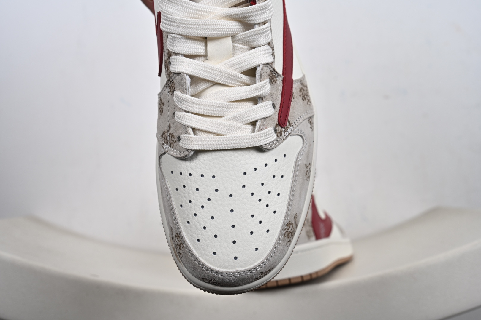 Fragment x Travis Scott x 马年限定 Air Jordan 1 Low 三方联名倒钩 全新的三方联名低帮倒钩鞋 DF619-005-Top High Quatity Cheap Sneakers Fashion Clothing Clothes Bags handbags Shoes of all Brand wholesale With The best Quality And Beautiful Price from China Factory Chinese suppliers wholesaler seller Fragment x Travis Scott x 马年限定 Air Jordan 1 Low 三方联名倒钩 全新的三方联名低帮倒钩鞋 DF619-005