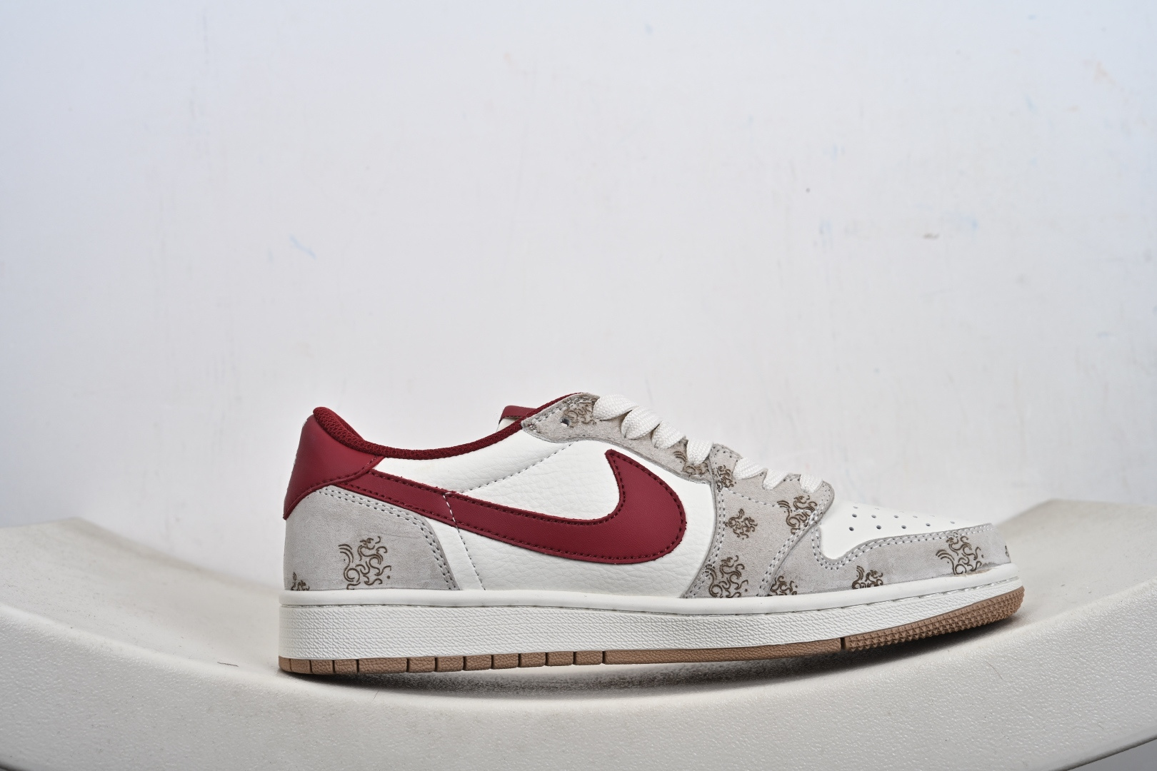 Fragment x Travis Scott x 马年限定 Air Jordan 1 Low 三方联名倒钩 全新的三方联名低帮倒钩鞋 DF619-005-Top High Quatity Cheap Sneakers Fashion Clothing Clothes Bags handbags Shoes of all Brand wholesale With The best Quality And Beautiful Price from China Factory Chinese suppliers wholesaler seller Fragment x Travis Scott x 马年限定 Air Jordan 1 Low 三方联名倒钩 全新的三方联名低帮倒钩鞋 DF619-005