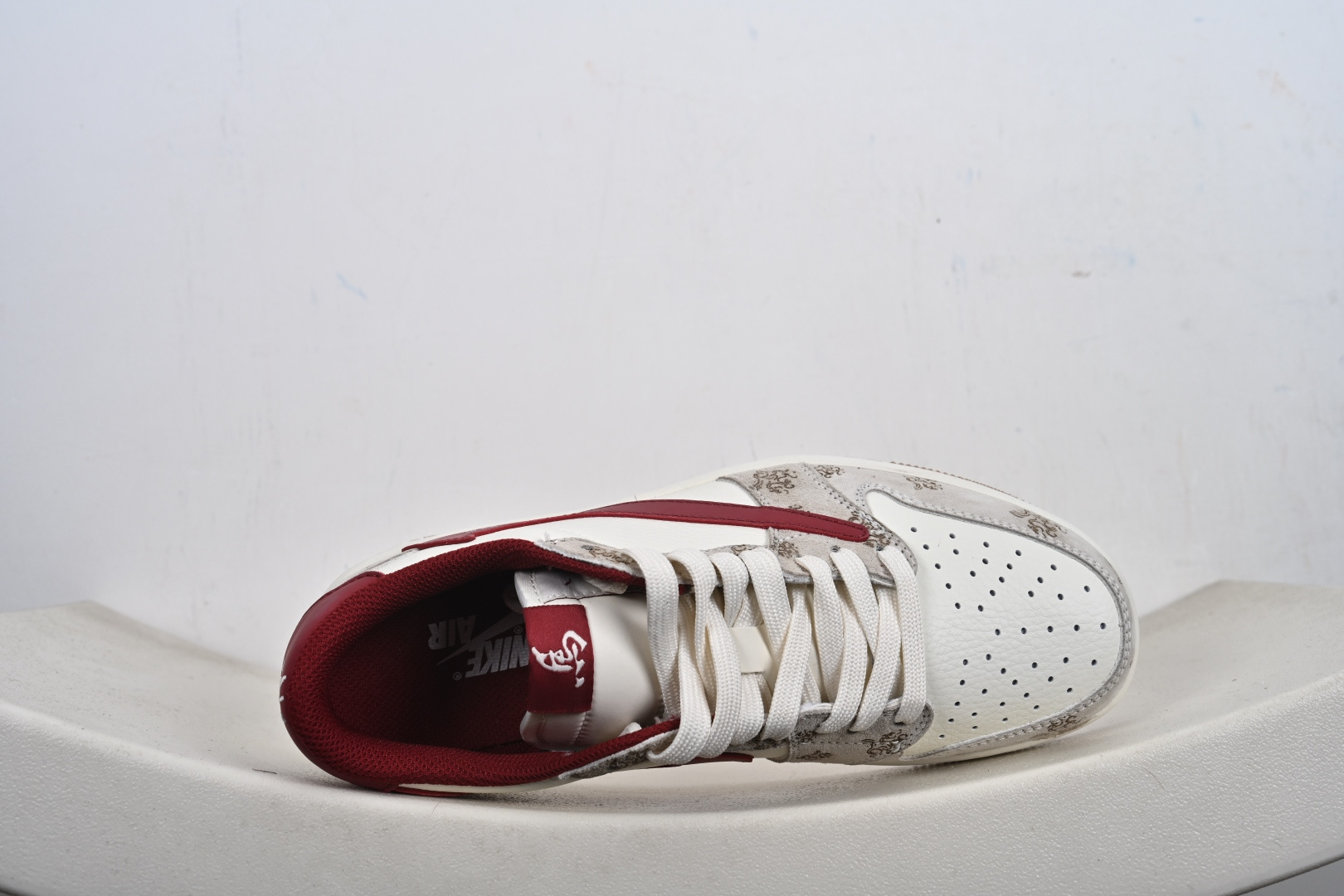 Fragment x Travis Scott x 马年限定 Air Jordan 1 Low 三方联名倒钩 全新的三方联名低帮倒钩鞋 DF619-005-Top High Quatity Cheap Sneakers Fashion Clothing Clothes Bags handbags Shoes of all Brand wholesale With The best Quality And Beautiful Price from China Factory Chinese suppliers wholesaler seller Fragment x Travis Scott x 马年限定 Air Jordan 1 Low 三方联名倒钩 全新的三方联名低帮倒钩鞋 DF619-005