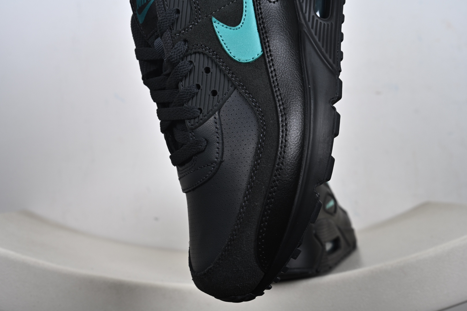Air Max 90小气垫运动鞋 融合经典设计线条和丰富材质 FZ7186-100-Top High Quatity Cheap Sneakers Fashion Clothing Clothes Bags handbags Shoes of all Brand wholesale With The best Quality And Beautiful Price from China Factory Chinese suppliers wholesaler seller Air Max 90小气垫运动鞋 融合经典设计线条和丰富材质 FZ7186-100