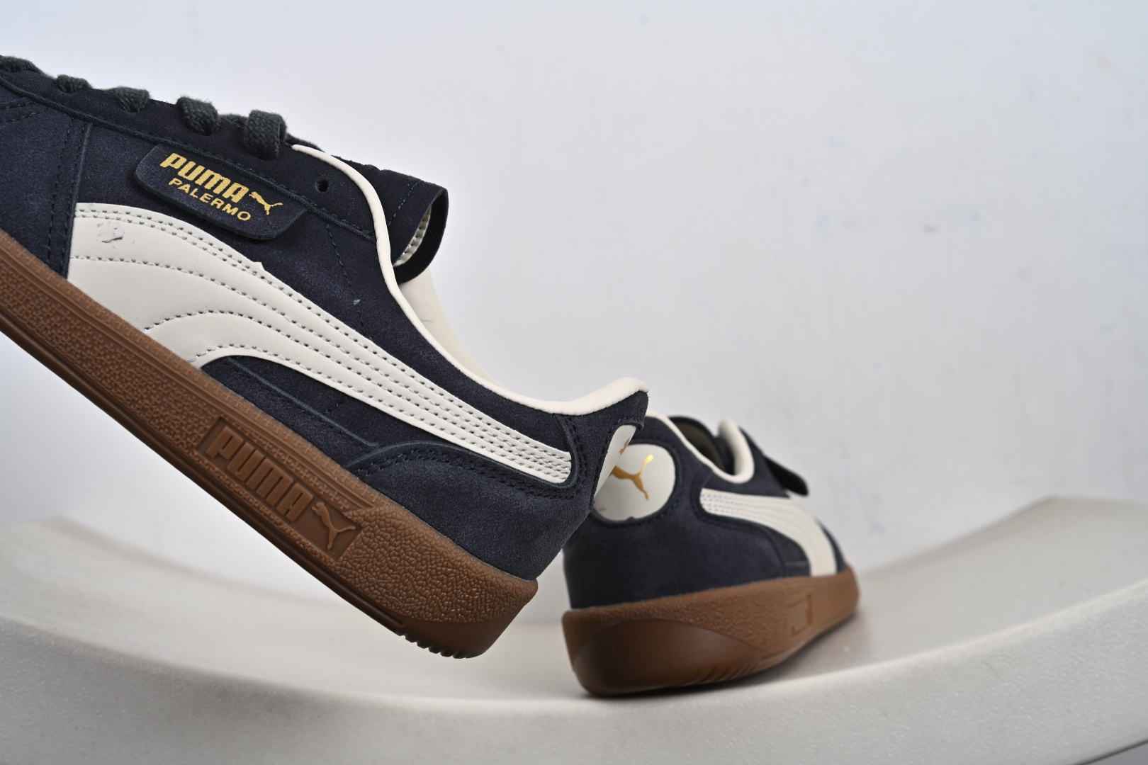 Puma Palermo Vintage复古单品 彪马 防滑耐磨低帮德训板鞋 396463-81-Top High Quatity Cheap Sneakers Fashion Clothing Clothes Bags handbags Shoes of all Brand wholesale With The best Quality And Beautiful Price from China Factory Chinese suppliers wholesaler seller Puma Palermo Vintage复古单品 彪马 防滑耐磨低帮德训板鞋 396463-81