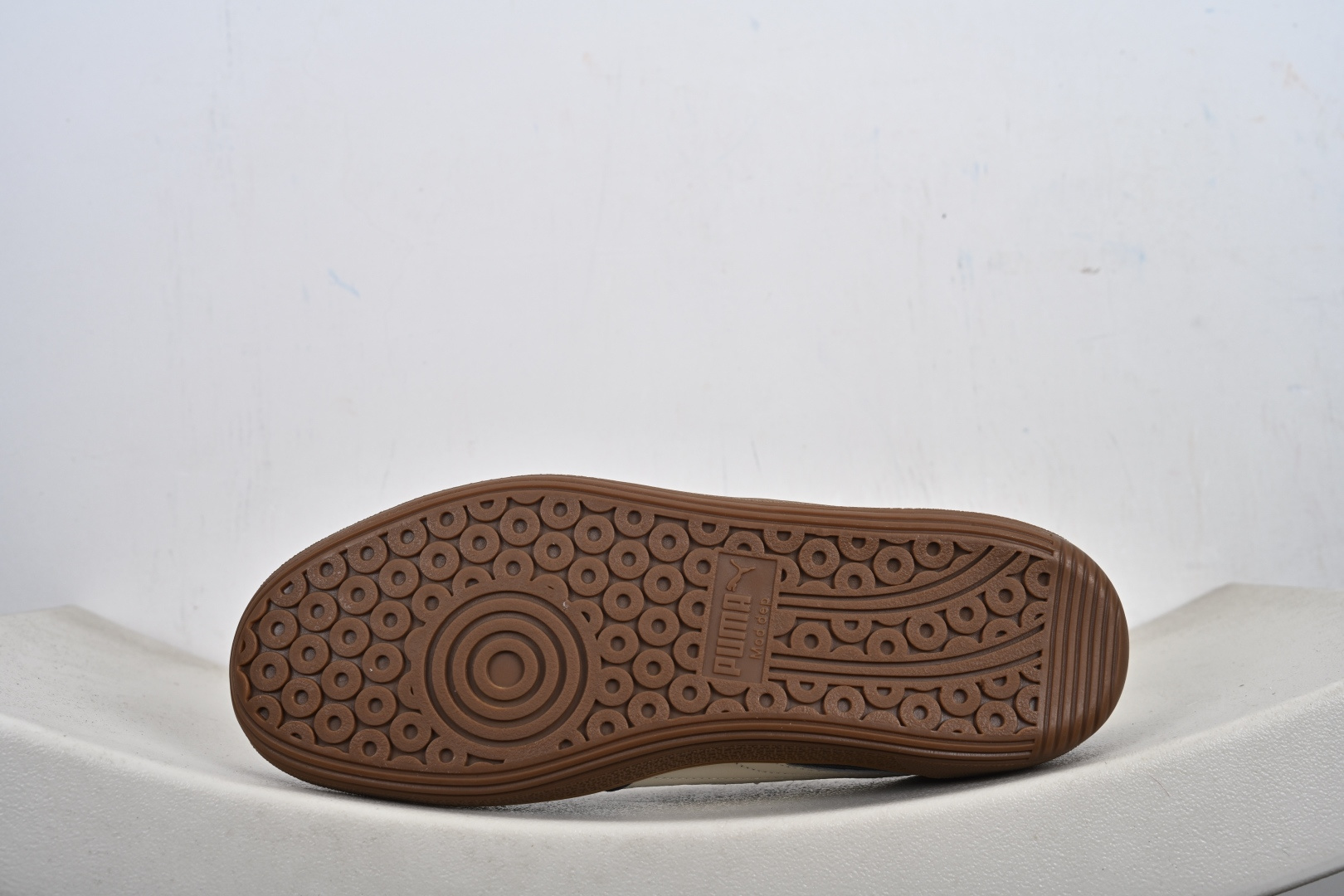 Puma Palermo Vintage复古单品 彪马 防滑耐磨低帮德训板鞋 396463-81-Top High Quatity Cheap Sneakers Fashion Clothing Clothes Bags handbags Shoes of all Brand wholesale With The best Quality And Beautiful Price from China Factory Chinese suppliers wholesaler seller Puma Palermo Vintage复古单品 彪马 防滑耐磨低帮德训板鞋 396463-81
