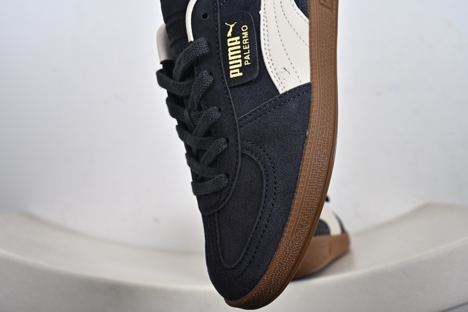 Puma Palermo Vintage复古单品 彪马 防滑耐磨低帮德训板鞋 396463-81-Top High Quatity Cheap Sneakers Fashion Clothing Clothes Bags handbags Shoes of all Brand wholesale With The best Quality And Beautiful Price from China Factory Chinese suppliers wholesaler seller Puma Palermo Vintage复古单品 彪马 防滑耐磨低帮德训板鞋 396463-81