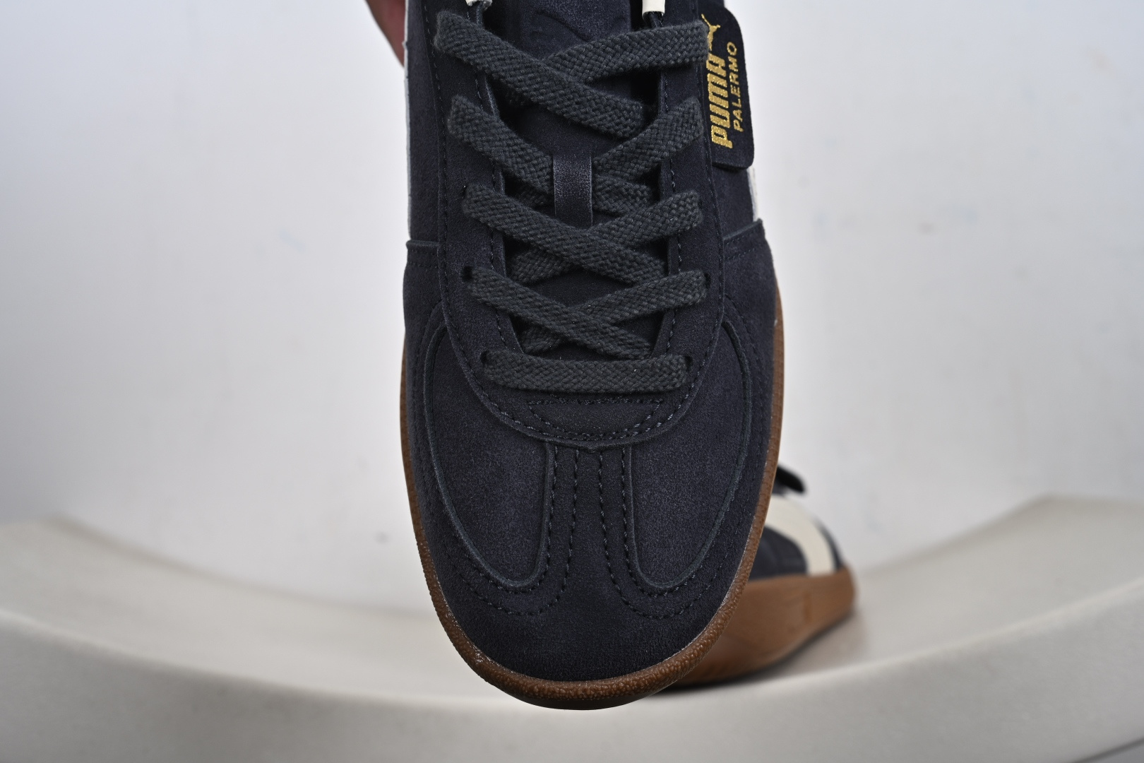 Puma Palermo Vintage复古单品 彪马 防滑耐磨低帮德训板鞋 396463-81-Top High Quatity Cheap Sneakers Fashion Clothing Clothes Bags handbags Shoes of all Brand wholesale With The best Quality And Beautiful Price from China Factory Chinese suppliers wholesaler seller Puma Palermo Vintage复古单品 彪马 防滑耐磨低帮德训板鞋 396463-81
