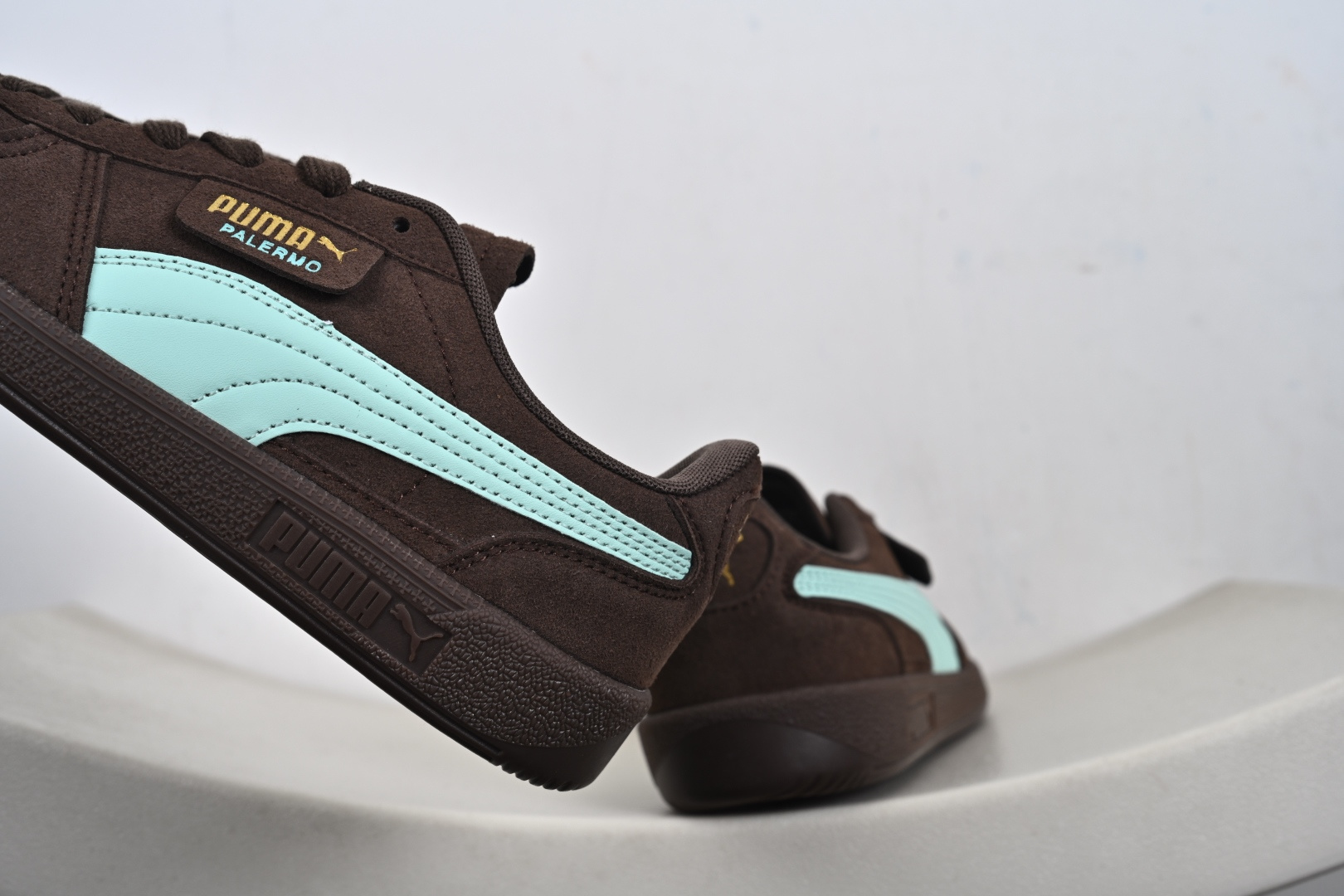 Puma Palermo Vintage复古单品 彪马 防滑耐磨低帮德训板鞋 396463-81 406464-01-Top High Quatity Cheap Sneakers Fashion Clothing Clothes Bags handbags Shoes of all Brand wholesale With The best Quality And Beautiful Price from China Factory Chinese suppliers wholesaler seller Puma Palermo Vintage复古单品 彪马 防滑耐磨低帮德训板鞋 396463-81 406464-01