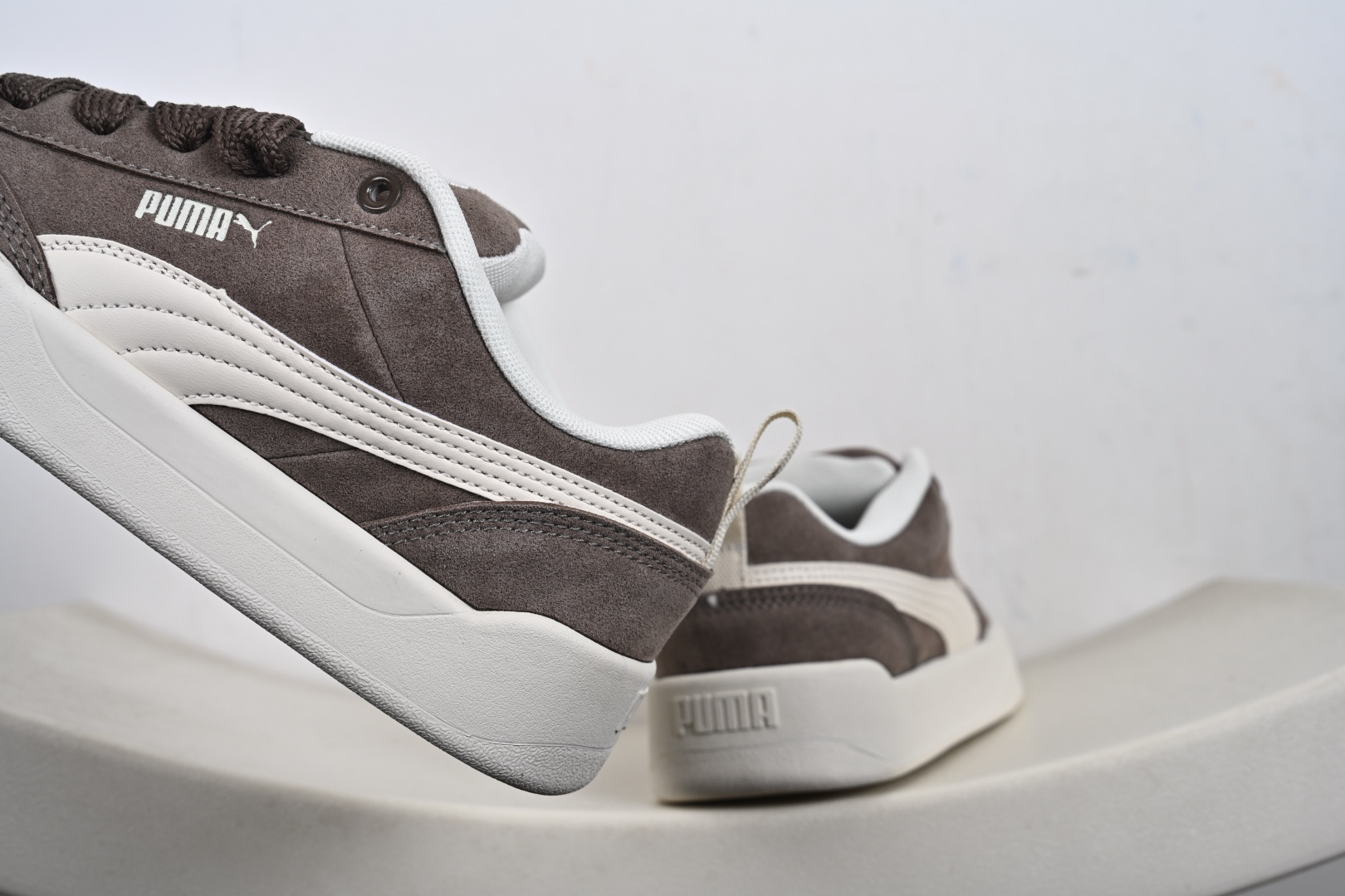 PUMA 彪马 PARK LIFESTYLE 人气单品年度王炸单品 蕾哈娜联名面包鞋 男女同款复古休闲板鞋 401606 04 13-Top High Quatity Cheap Sneakers Fashion Clothing Clothes Bags handbags Shoes of all Brand wholesale With The best Quality And Beautiful Price from China Factory Chinese suppliers wholesaler seller PUMA 彪马 PARK LIFESTYLE 人气单品年度王炸单品 蕾哈娜联名面包鞋 男女同款复古休闲板鞋 401606 04 13