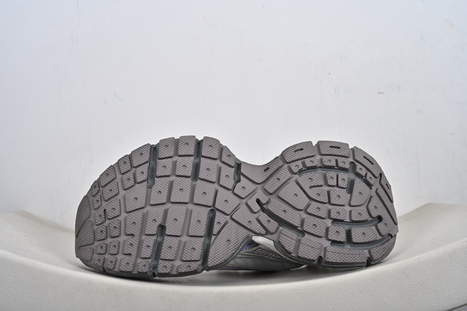 Balenciaga 巴黎世家 3XL 734734 W3XNY 9020 734731 W3XNY-Top High Quatity Cheap Sneakers Fashion Clothing Clothes Bags handbags Shoes of all Brand wholesale With The best Quality And Beautiful Price from China Factory Chinese suppliers wholesaler seller Balenciaga 巴黎世家 3XL 734734 W3XNY 9020 734731 W3XNY