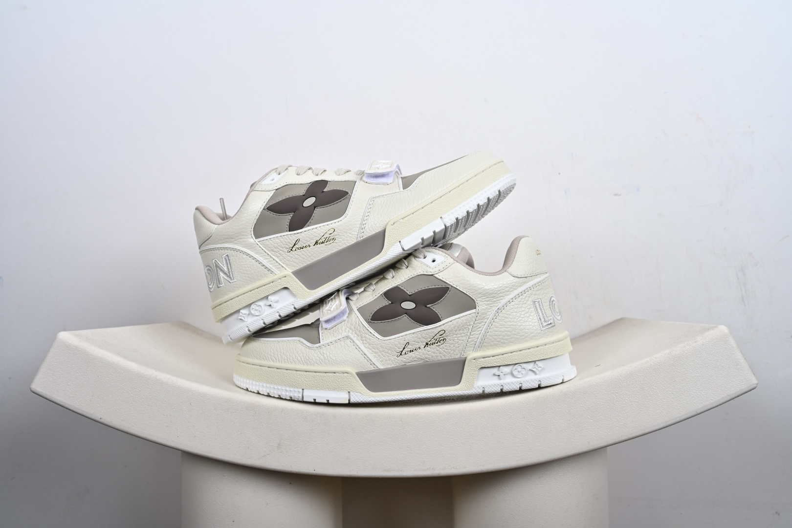 代购级别 Louis Vuitton Trainer 2021ss早春全新时装走秀运动鞋-Top High Quatity Cheap Sneakers Fashion Clothing Clothes Bags handbags Shoes of all Brand wholesale With The best Quality And Beautiful Price from China Factory Chinese suppliers wholesaler seller 代购级别 Louis Vuitton Trainer 2021ss早春全新时装走秀运动鞋