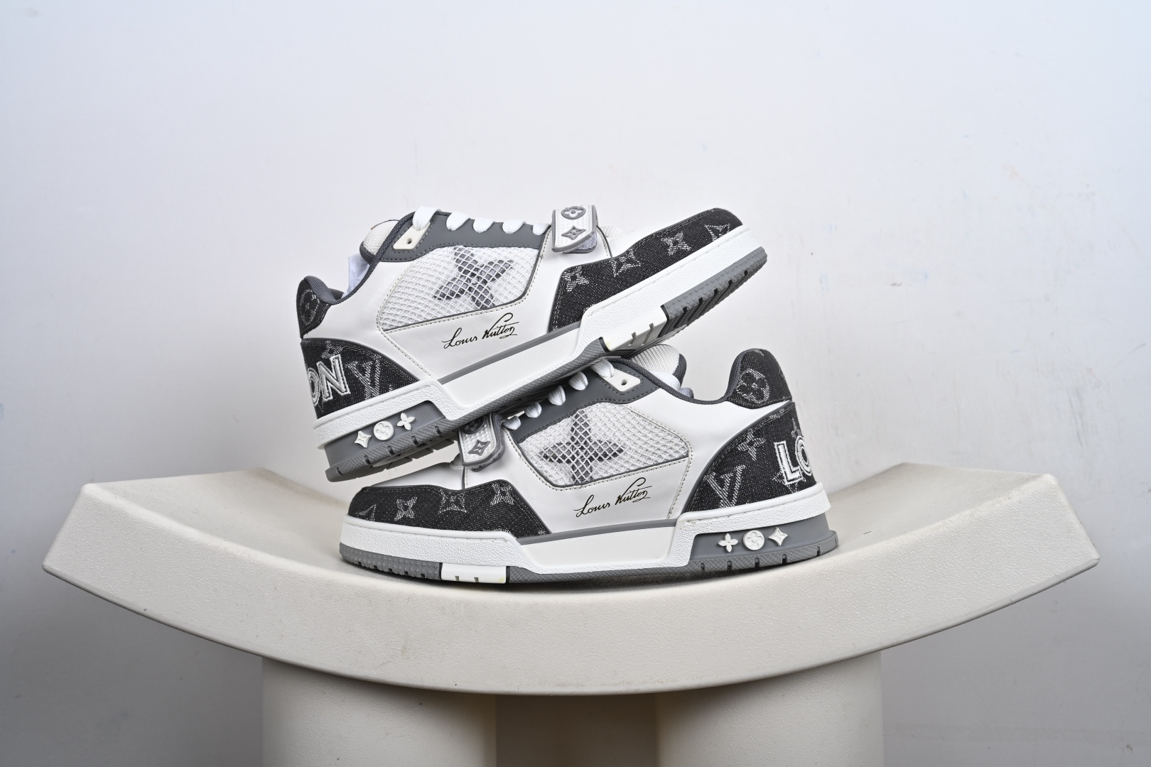 代购级别 Louis Vuitton Trainer 2021ss早春全新时装走秀运动鞋-Top High Quatity Cheap Sneakers Fashion Clothing Clothes Bags handbags Shoes of all Brand wholesale With The best Quality And Beautiful Price from China Factory Chinese suppliers wholesaler seller 代购级别 Louis Vuitton Trainer 2021ss早春全新时装走秀运动鞋