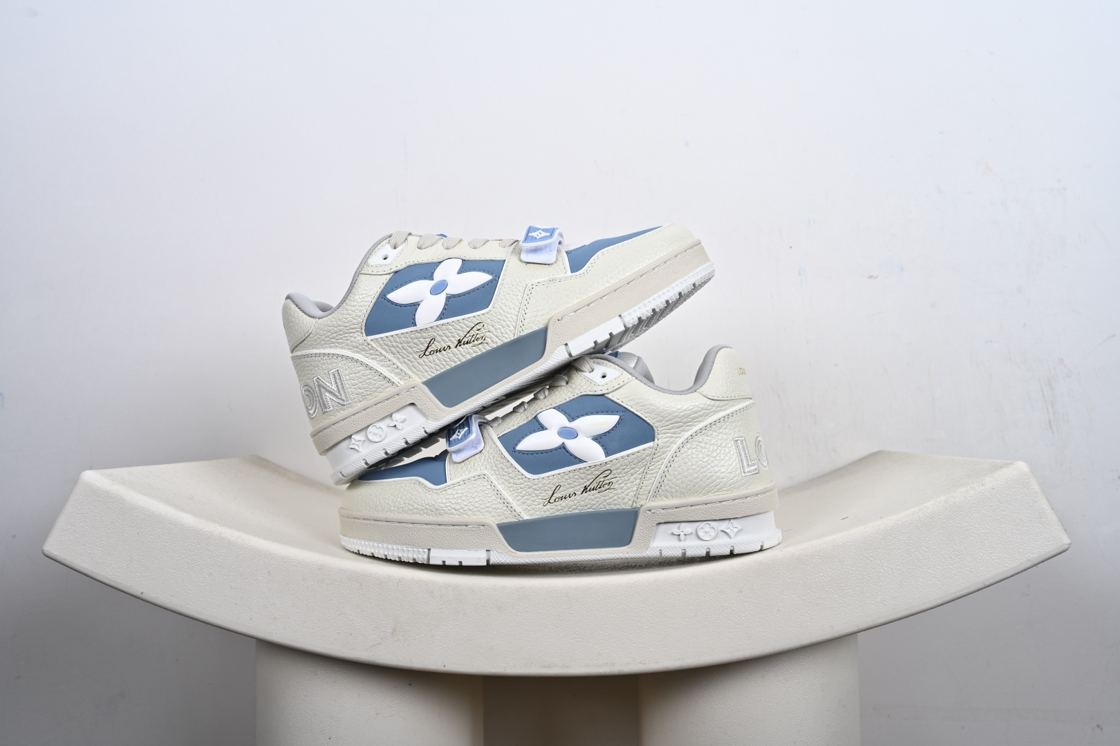 代购级别 Louis Vuitton Trainer 2021ss早春全新时装走秀运动鞋-Top High Quatity Cheap Sneakers Fashion Clothing Clothes Bags handbags Shoes of all Brand wholesale With The best Quality And Beautiful Price from China Factory Chinese suppliers wholesaler seller 代购级别 Louis Vuitton Trainer 2021ss早春全新时装走秀运动鞋