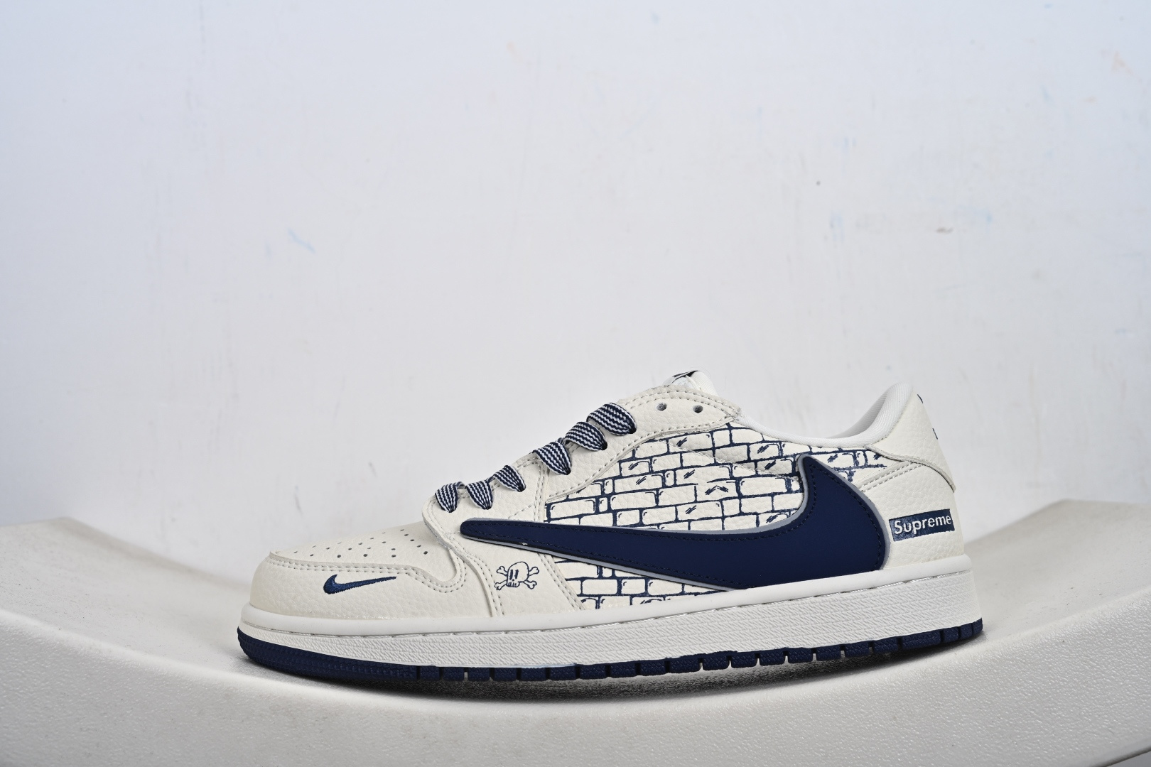 Air Jordan 1 Low AJ1 乔1联名午夜蓝 高端定制 低帮复古篮球鞋 LD2028-067-Top High Quatity Cheap Sneakers Fashion Clothing Clothes Bags handbags Shoes of all Brand wholesale With The best Quality And Beautiful Price from China Factory Chinese suppliers wholesaler seller Air Jordan 1 Low AJ1 乔1联名午夜蓝 高端定制 低帮复古篮球鞋 LD2028-067