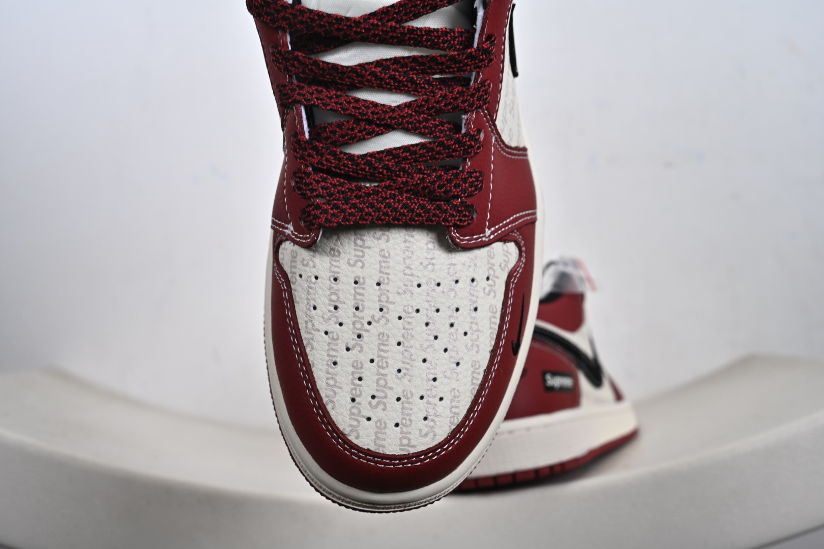定制版 Air Jordan 1 Low 定制配色 supreme联名 定制AJ联名-高端定制 低帮复古文化板鞋 QJ1988-008-Top High Quatity Cheap Sneakers Fashion Clothing Clothes Bags handbags Shoes of all Brand wholesale With The best Quality And Beautiful Price from China Factory Chinese suppliers wholesaler seller 定制版 Air Jordan 1 Low 定制配色 supreme联名 定制AJ联名-高端定制 低帮复古文化板鞋 QJ1988-008