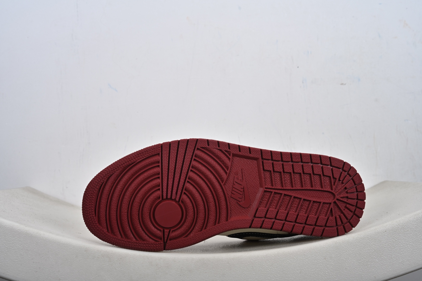 定制版 Air Jordan 1 Low 定制配色 supreme联名 定制AJ联名-高端定制 低帮复古文化板鞋 QJ1988-008-Top High Quatity Cheap Sneakers Fashion Clothing Clothes Bags handbags Shoes of all Brand wholesale With The best Quality And Beautiful Price from China Factory Chinese suppliers wholesaler seller 定制版 Air Jordan 1 Low 定制配色 supreme联名 定制AJ联名-高端定制 低帮复古文化板鞋 QJ1988-008