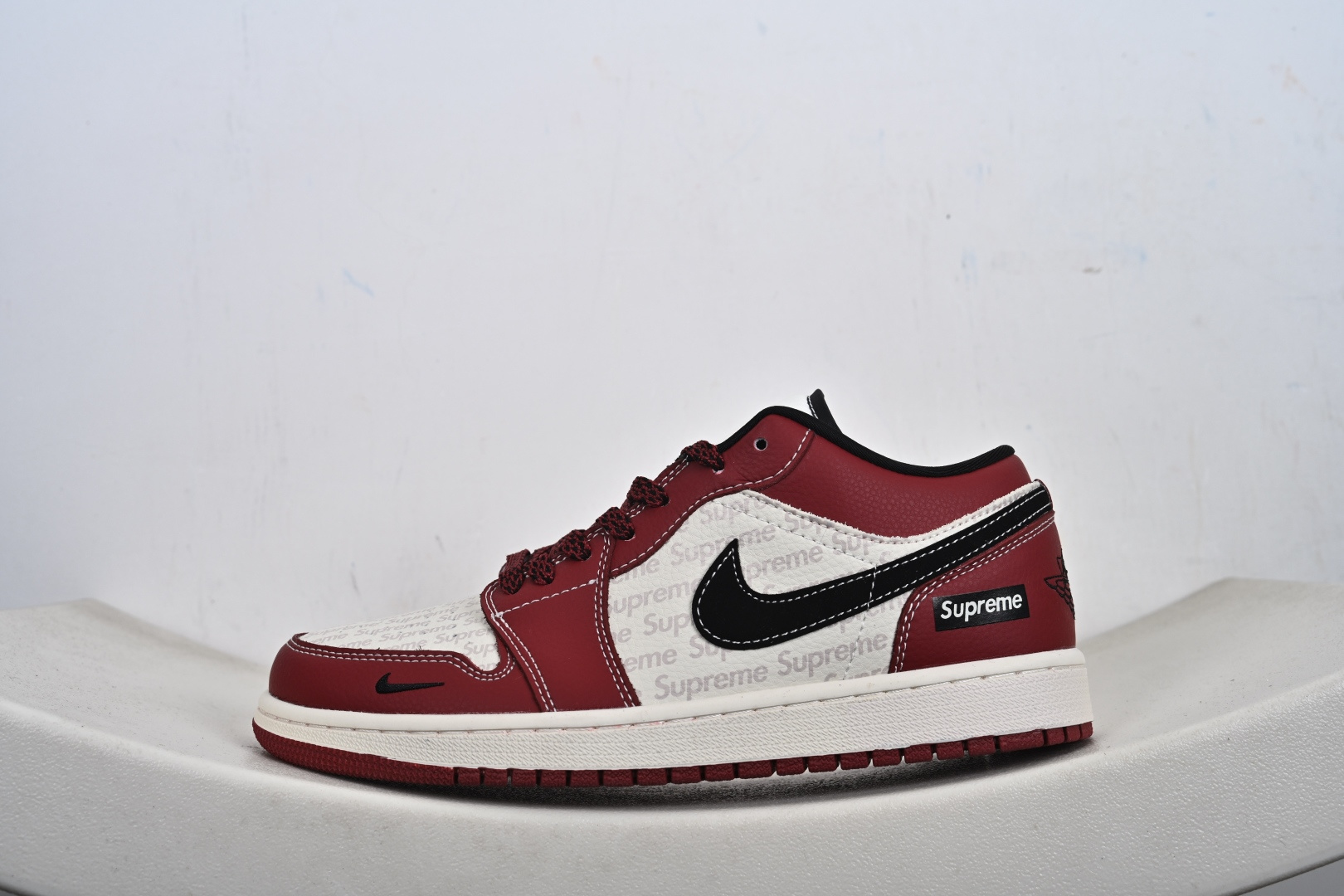 定制版 Air Jordan 1 Low 定制配色 supreme联名 定制AJ联名-高端定制 低帮复古文化板鞋 QJ1988-008-Top High Quatity Cheap Sneakers Fashion Clothing Clothes Bags handbags Shoes of all Brand wholesale With The best Quality And Beautiful Price from China Factory Chinese suppliers wholesaler seller 定制版 Air Jordan 1 Low 定制配色 supreme联名 定制AJ联名-高端定制 低帮复古文化板鞋 QJ1988-008