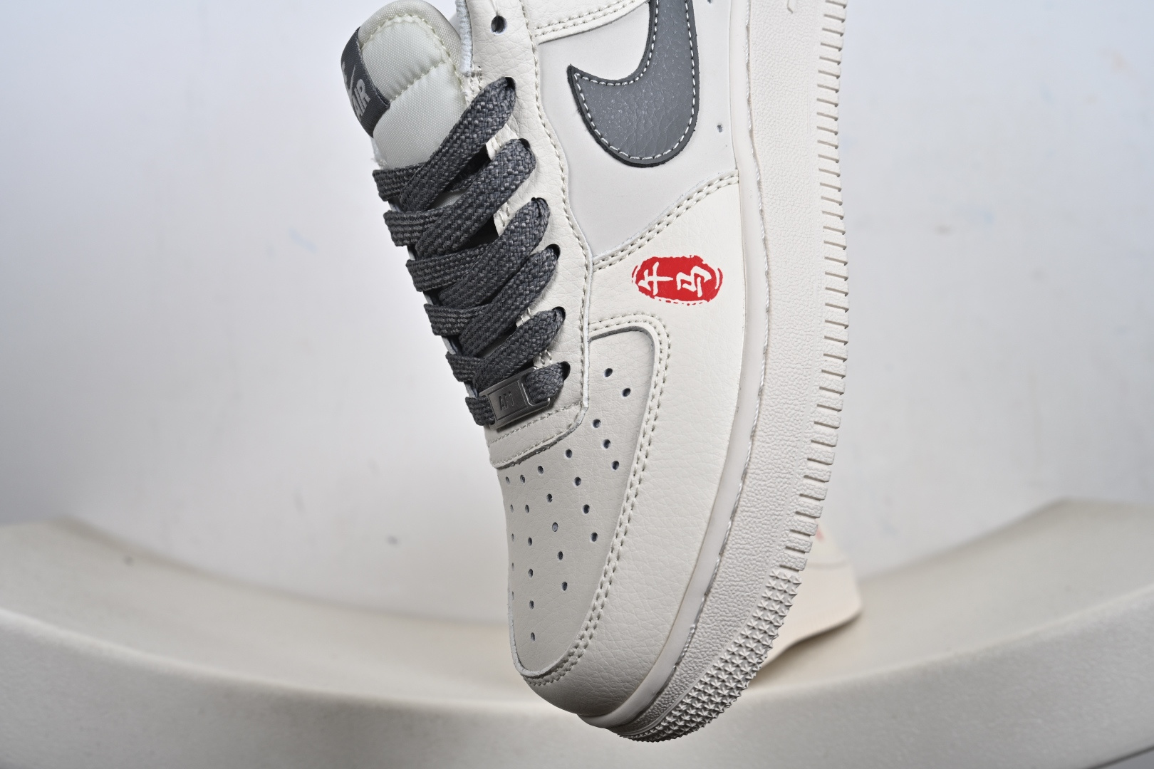 Nike Air Force 1 Low 马年限定 MZ9588-822-Top High Quatity Cheap Sneakers Fashion Clothing Clothes Bags handbags Shoes of all Brand wholesale With The best Quality And Beautiful Price from China Factory Chinese suppliers wholesaler seller Nike Air Force 1 Low 马年限定 MZ9588-822