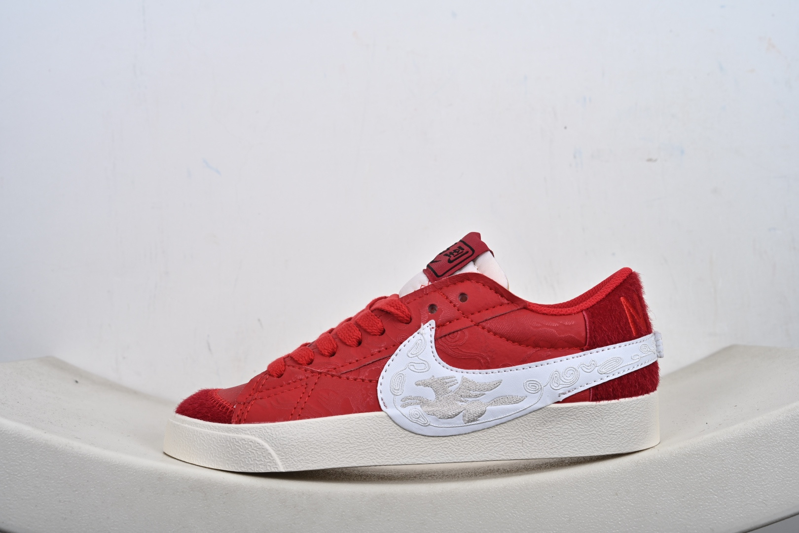 Nike Blazer Low‘77 Jumbo 耐克 马年限定 CNY新年款 经典百搭低帮开拓者休闲运动板鞋 MN2026-001-Top High Quatity Cheap Sneakers Fashion Clothing Clothes Bags handbags Shoes of all Brand wholesale With The best Quality And Beautiful Price from China Factory Chinese suppliers wholesaler seller Nike Blazer Low‘77 Jumbo 耐克 马年限定 CNY新年款 经典百搭低帮开拓者休闲运动板鞋 MN2026-001