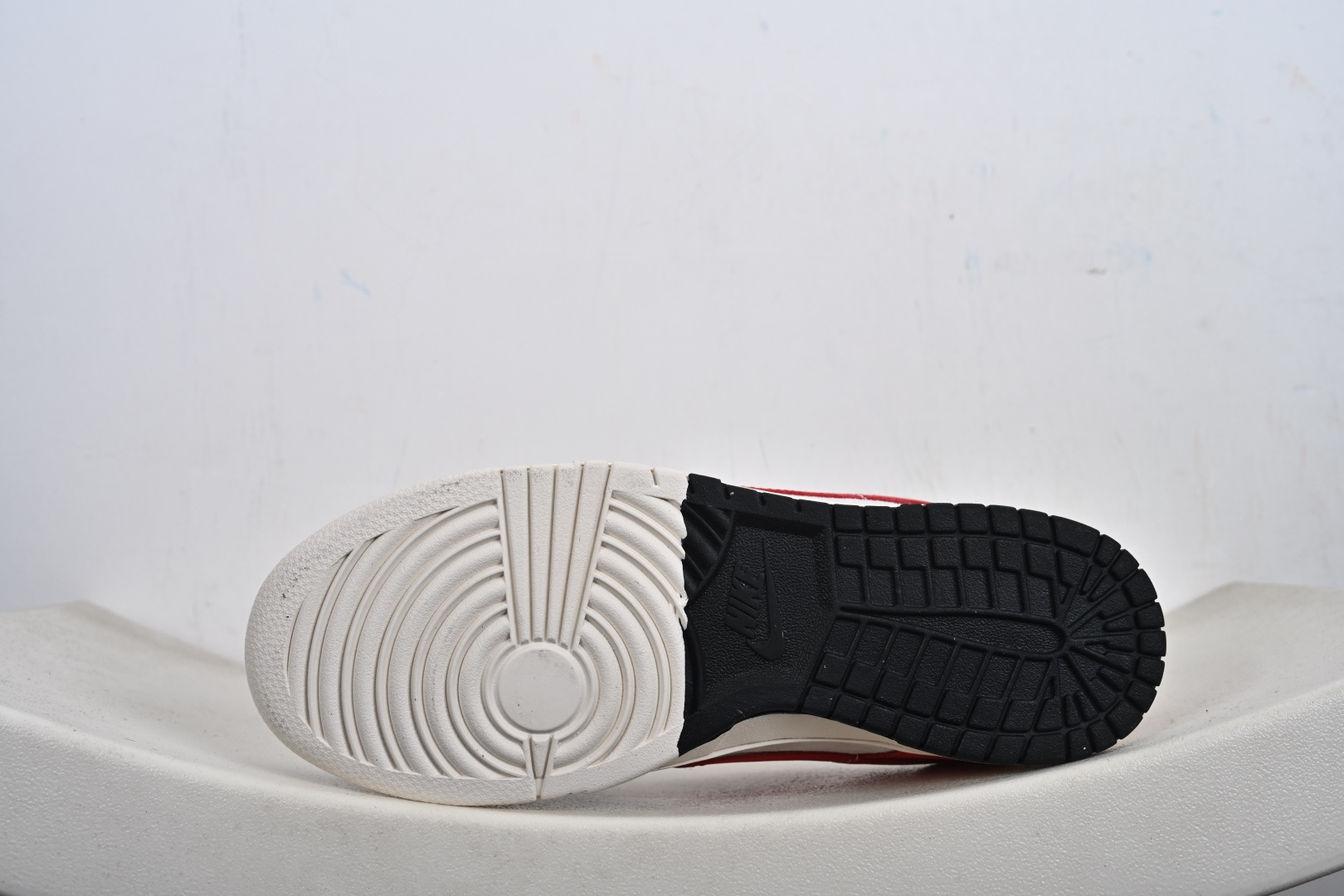 定制版 红黑生肖 Dunk年味拉满 Nike Dunk Low CX5050-Y63以马年生肖为灵感 把国风年味和街头经典狠狠融合
