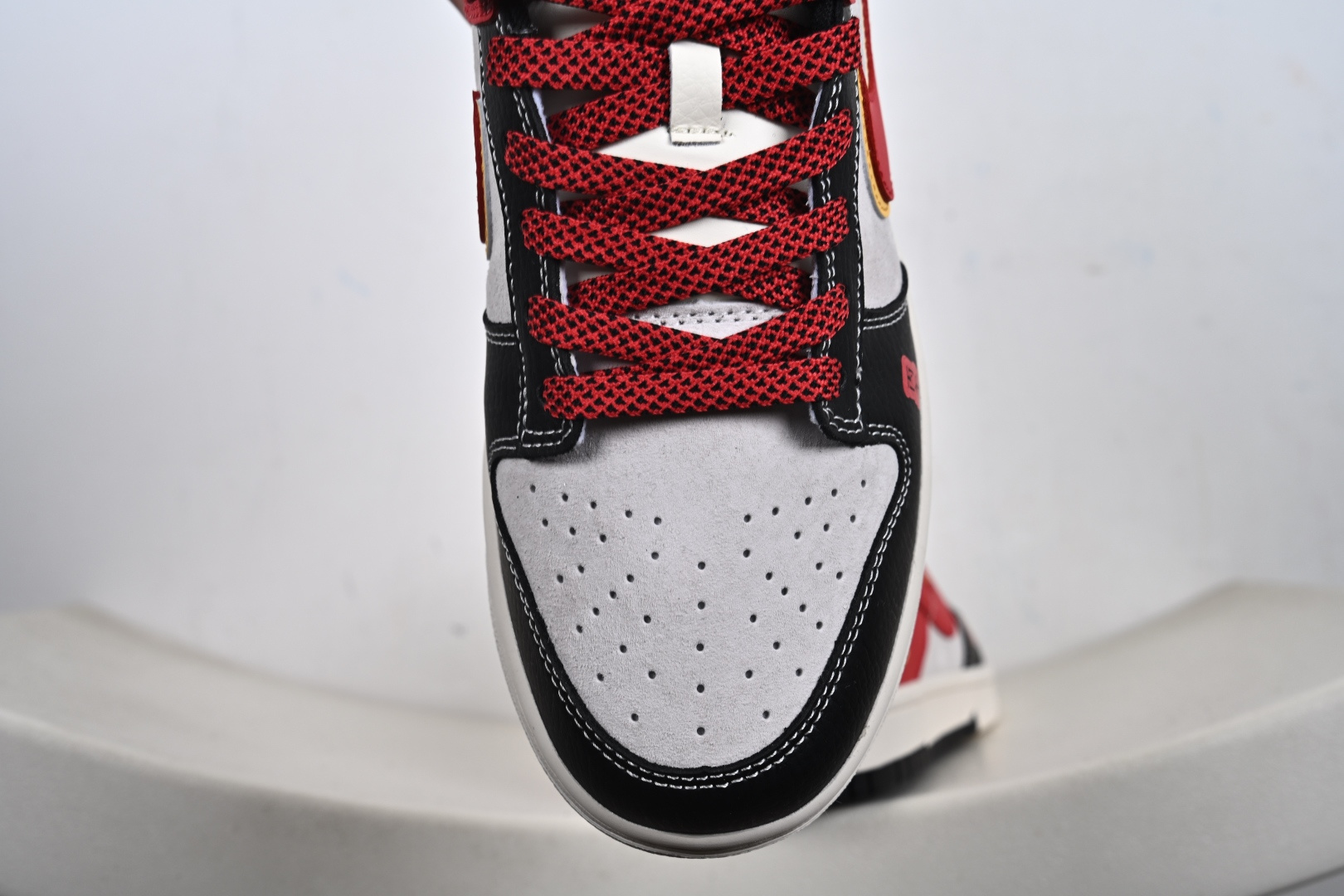 定制版 红黑生肖 Dunk年味拉满 Nike Dunk Low CX5050-Y63以马年生肖为灵感 把国风年味和街头经典狠狠融合