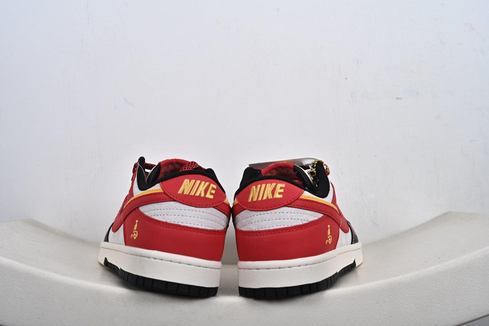 定制版 红黑生肖 Dunk年味拉满 Nike Dunk Low CX5050-Y63以马年生肖为灵感 把国风年味和街头经典狠狠融合