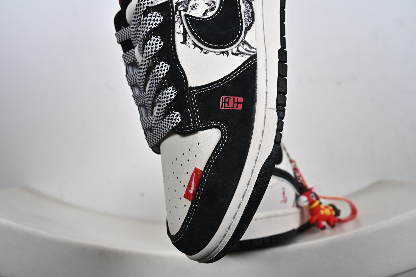 定制版 水墨马韵 Dunk国风新解 Nike Dunk Low CX5050-Y60将马年生肖与水墨国风揉进街头经典-Top High Quatity Cheap Sneakers Fashion Clothing Clothes Bags handbags Shoes of all Brand wholesale With The best Quality And Beautiful Price from China Factory Chinese suppliers wholesaler seller 定制版 水墨马韵 Dunk国风新解 Nike Dunk Low CX5050-Y60将马年生肖与水墨国风揉进街头经典