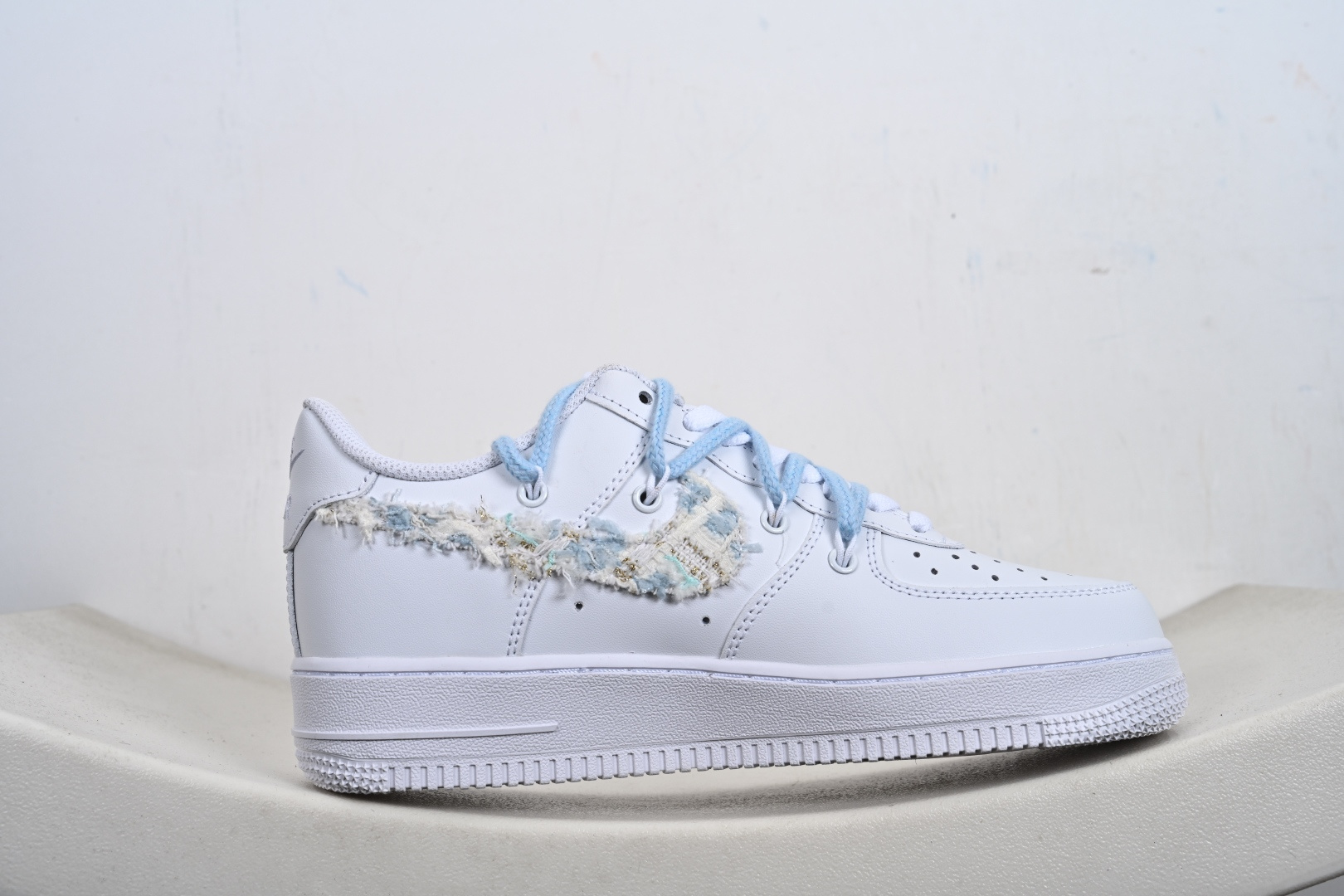 Nike Air Force 1 Low 奶蓝小香风 解构绑带 DC9999-223-Top High Quatity Cheap Sneakers Fashion Clothing Clothes Bags handbags Shoes of all Brand wholesale With The best Quality And Beautiful Price from China Factory Chinese suppliers wholesaler seller Nike Air Force 1 Low 奶蓝小香风 解构绑带 DC9999-223