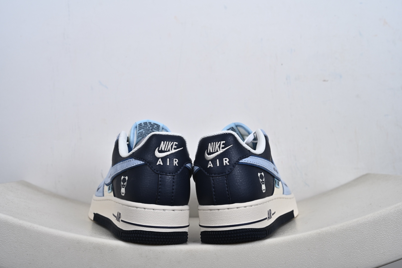 高端定制Nike Air Force 1 '07 Low “暴力熊联名------北卡蓝双钩” 高端定制 低帮休闲板鞋 XD9314-616