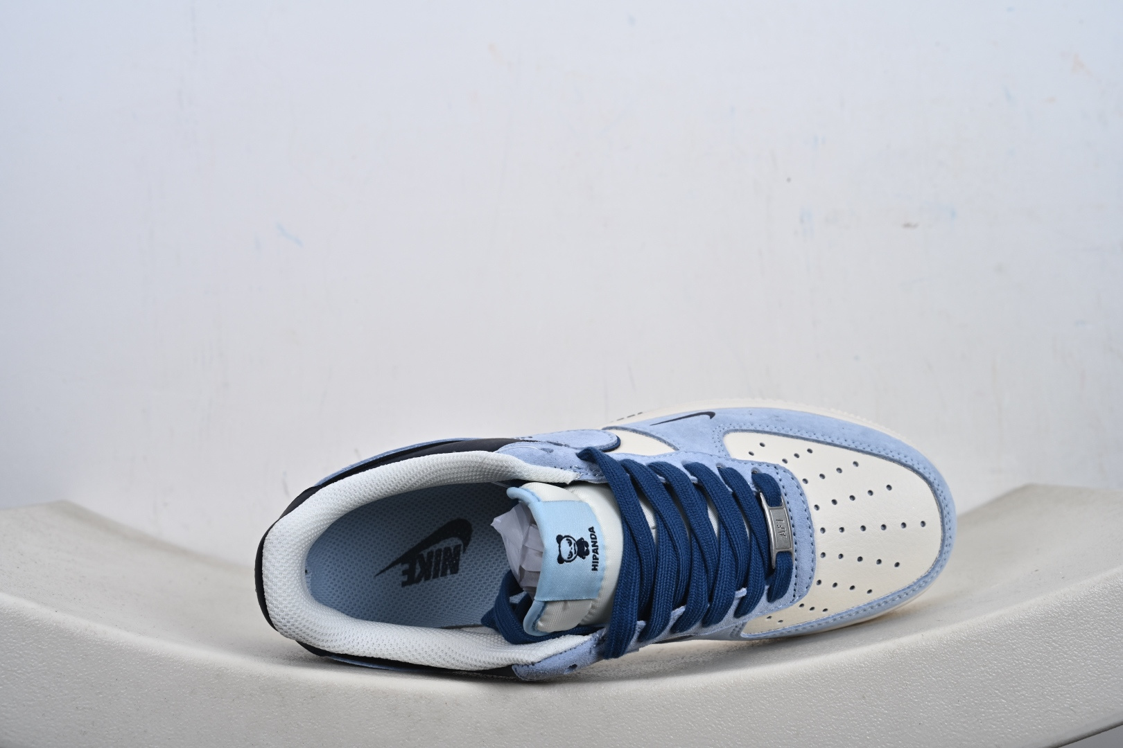 高端定制Nike Air Force 1 '07 Low “暴力熊联名------北卡蓝双钩” 高端定制 低帮休闲板鞋 XD9314-616