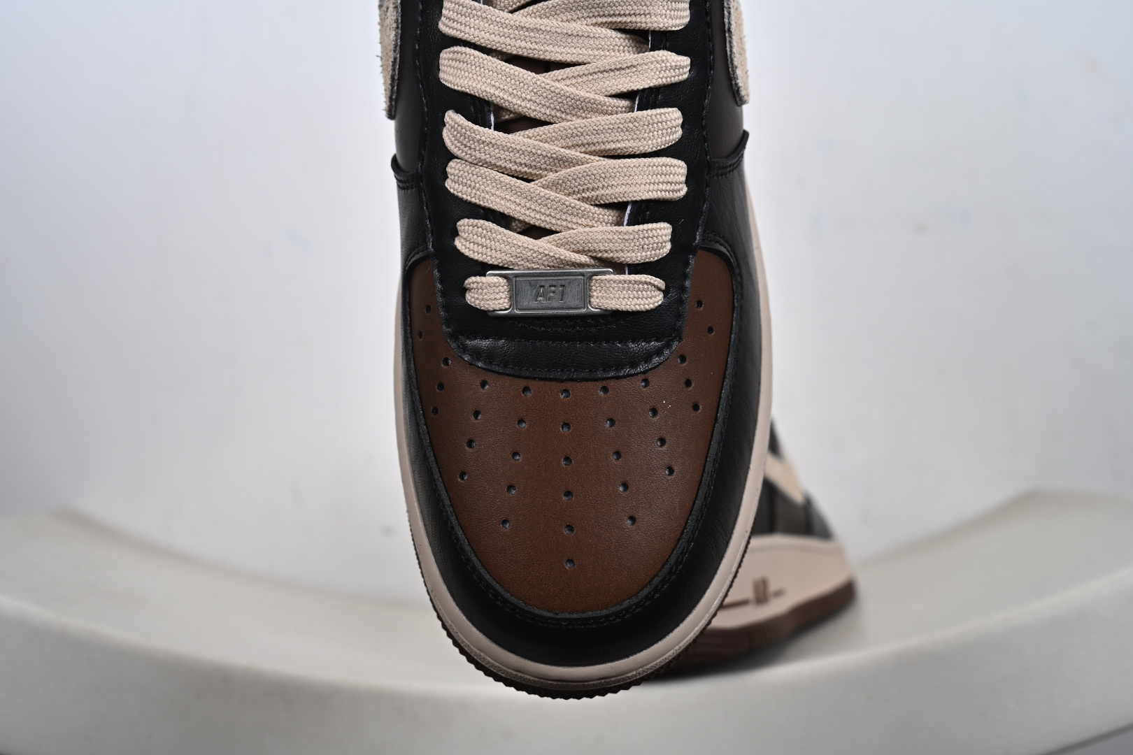 Nike Air Force 1 Low 摩卡棕 CJ9179-200