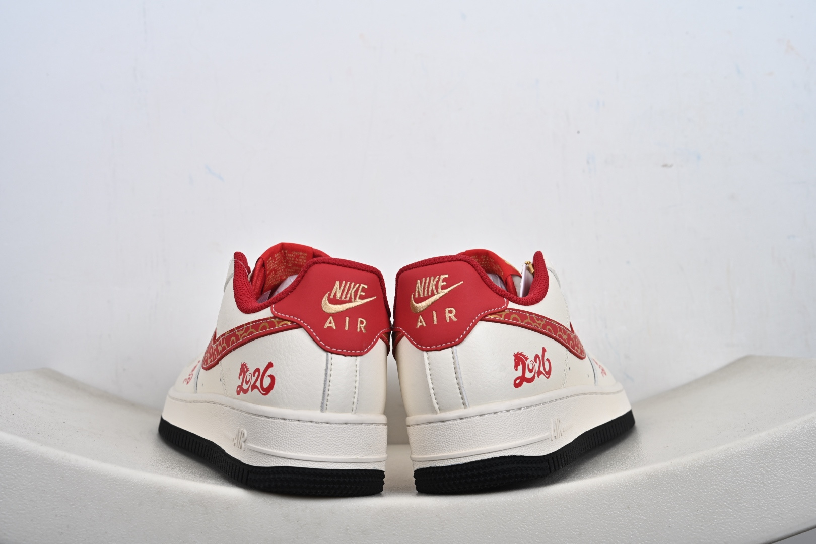 NIKE AIR FORCE 1‘07 LV8 MZ9588-820
