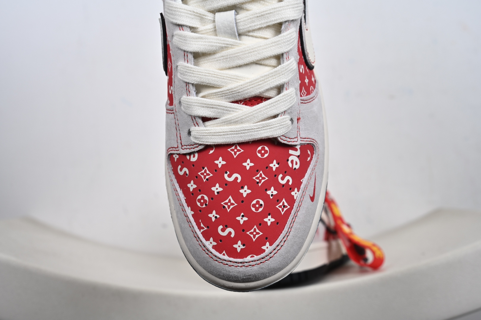红纹老花炸街王 Nike SB Dunk Low 马年限定款重磅来袭 JP2026-107