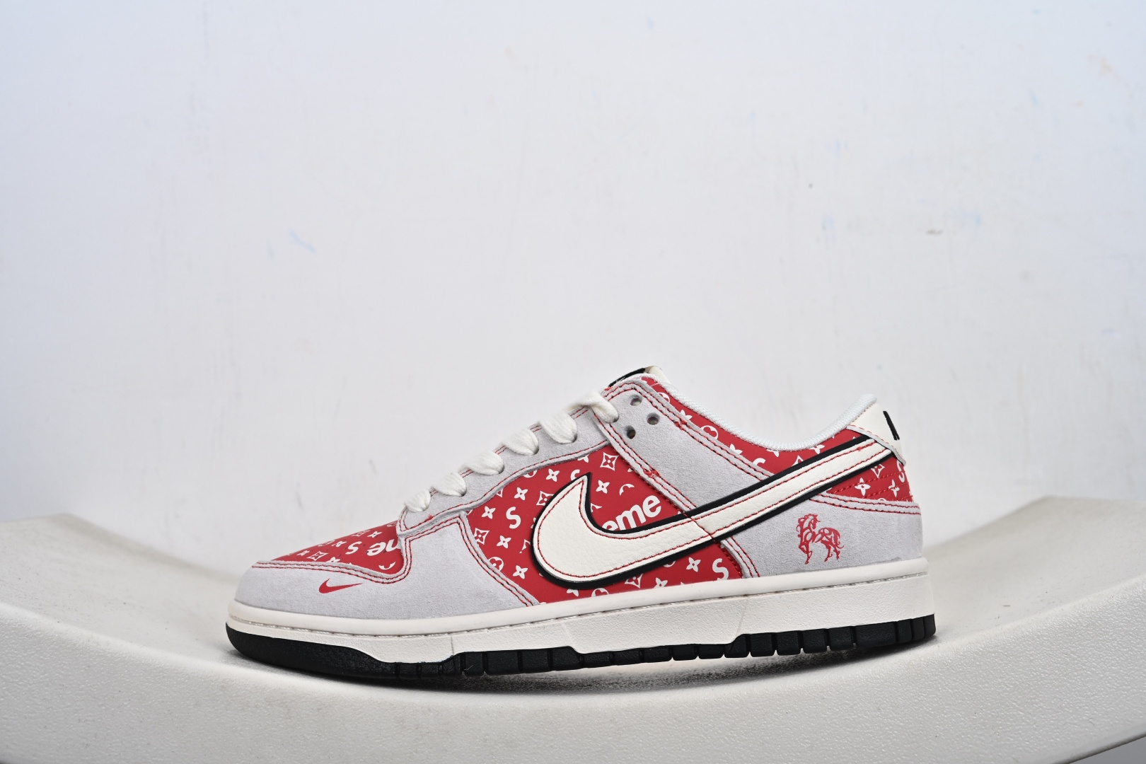 红纹老花炸街王 Nike SB Dunk Low 马年限定款重磅来袭 JP2026-107
