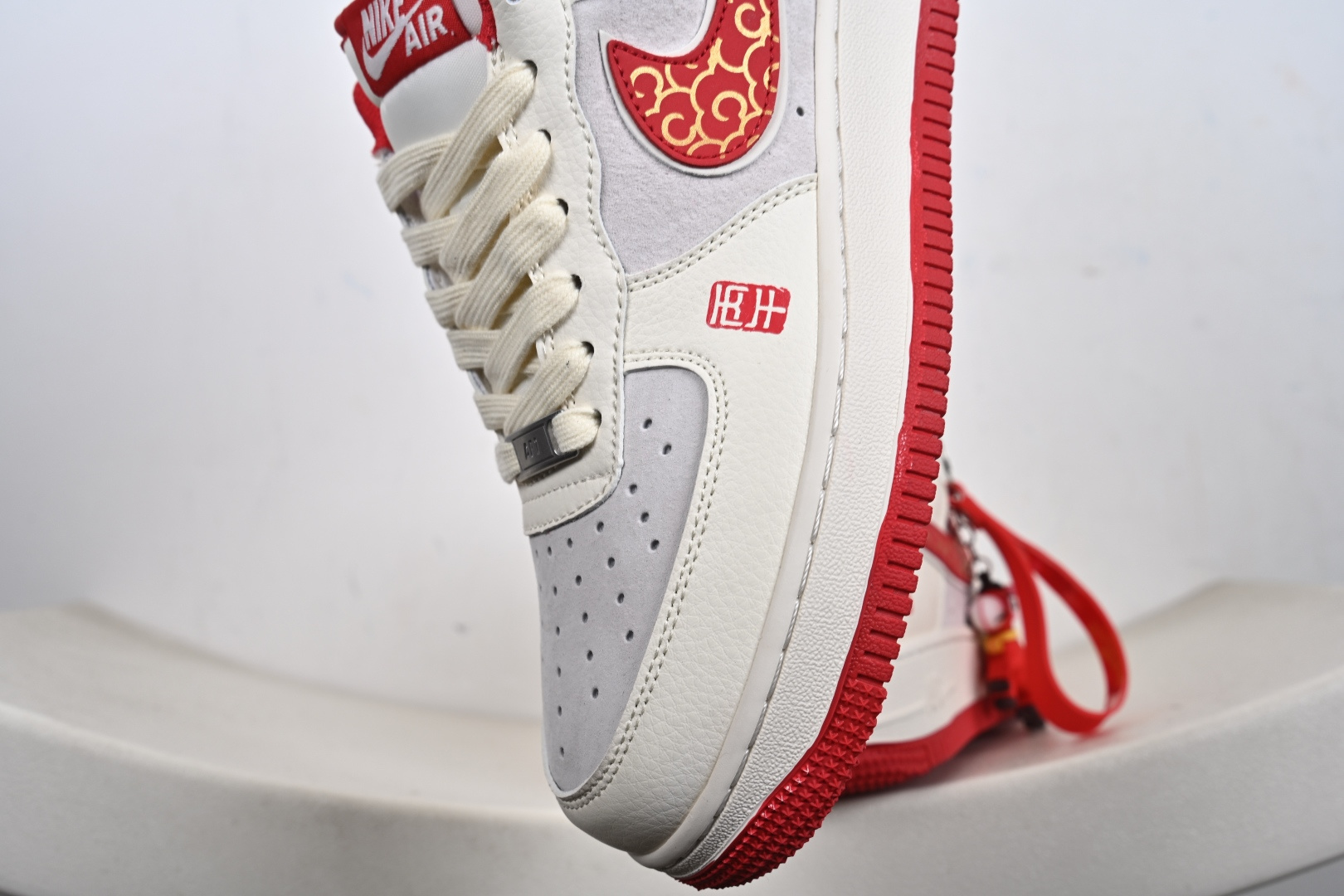 2026马年开运神鞋 Nike Air Force 1 红金国风炸街款 HT5088-613-Top High Quatity Cheap Sneakers Fashion Clothing Clothes Bags handbags Shoes of all Brand wholesale With The best Quality And Beautiful Price from China Factory Chinese suppliers wholesaler seller 2026马年开运神鞋 Nike Air Force 1 红金国风炸街款 HT5088-613