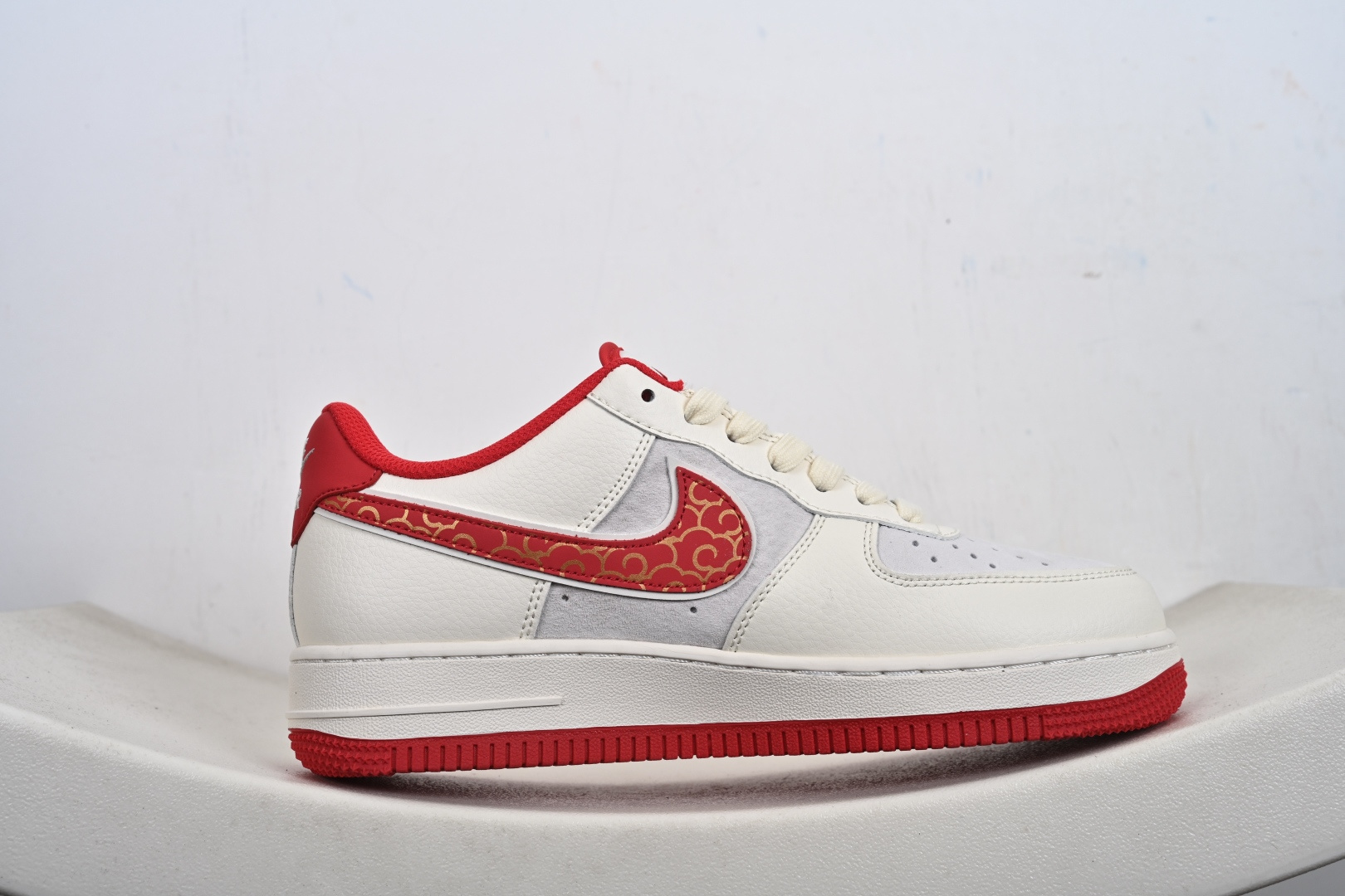 2026马年开运神鞋 Nike Air Force 1 红金国风炸街款 HT5088-613-Top High Quatity Cheap Sneakers Fashion Clothing Clothes Bags handbags Shoes of all Brand wholesale With The best Quality And Beautiful Price from China Factory Chinese suppliers wholesaler seller 2026马年开运神鞋 Nike Air Force 1 红金国风炸街款 HT5088-613