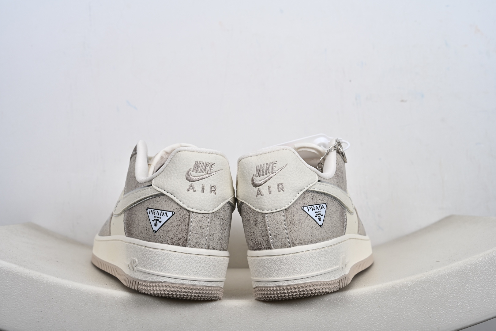 Nike Air Force 1'07 Low 联名款 奶油灰调 空军一号低帮休闲板鞋 XL1979-129