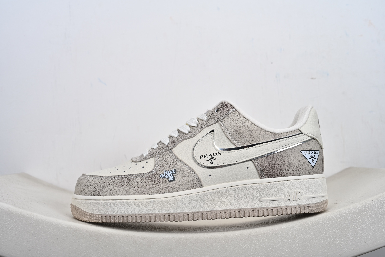 Nike Air Force 1'07 Low 联名款 奶油灰调 空军一号低帮休闲板鞋 XL1979-129