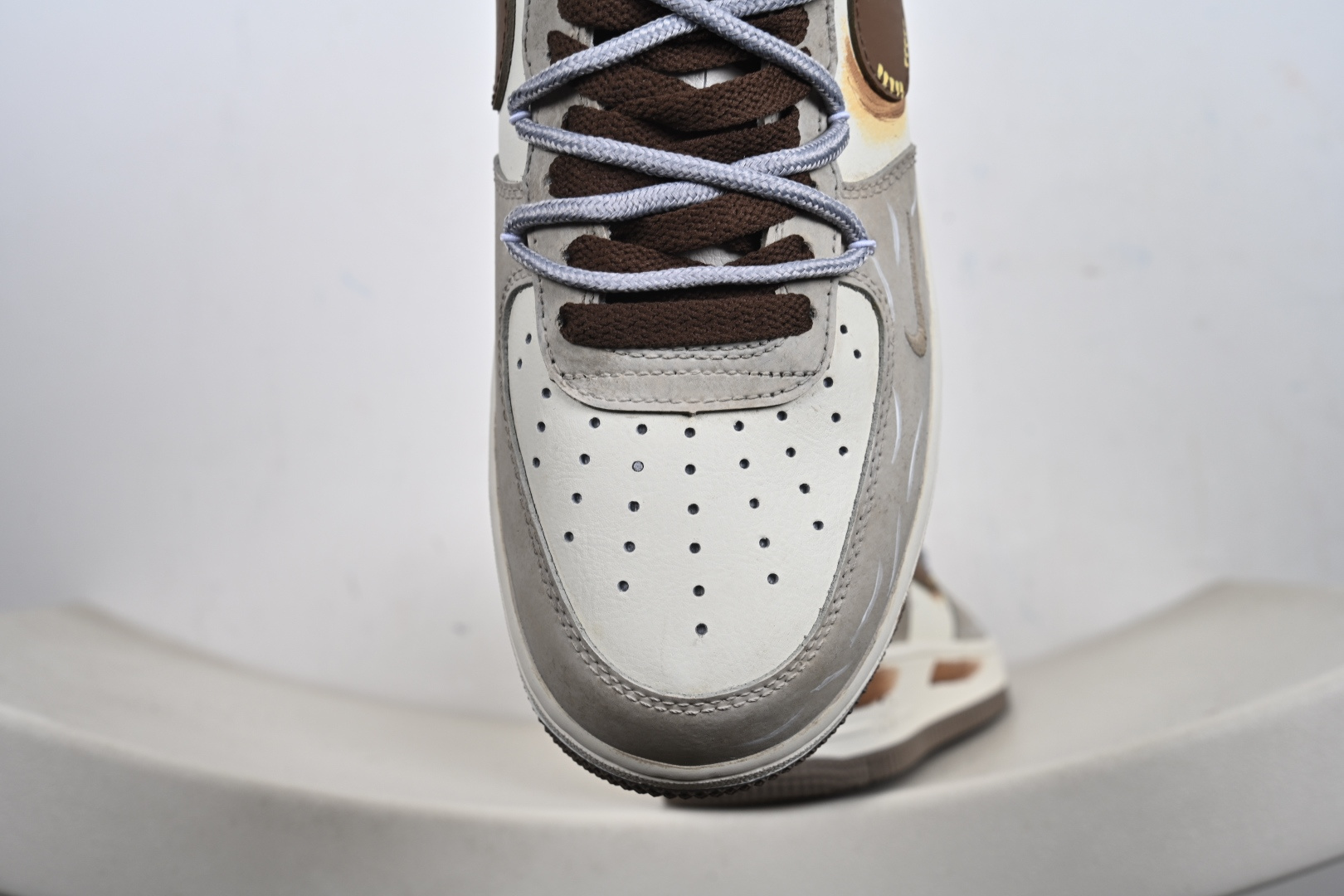 手绘涂鸦 马年限定“金戈铁马”Nike Air Force 1 “ Armored Steed”空军一号定制板鞋 DB3301-818-Top High Quatity Cheap Sneakers Fashion Clothing Clothes Bags handbags Shoes of all Brand wholesale With The best Quality And Beautiful Price from China Factory Chinese suppliers wholesaler seller 手绘涂鸦 马年限定“金戈铁马”Nike Air Force 1 “ Armored Steed”空军一号定制板鞋 DB3301-818