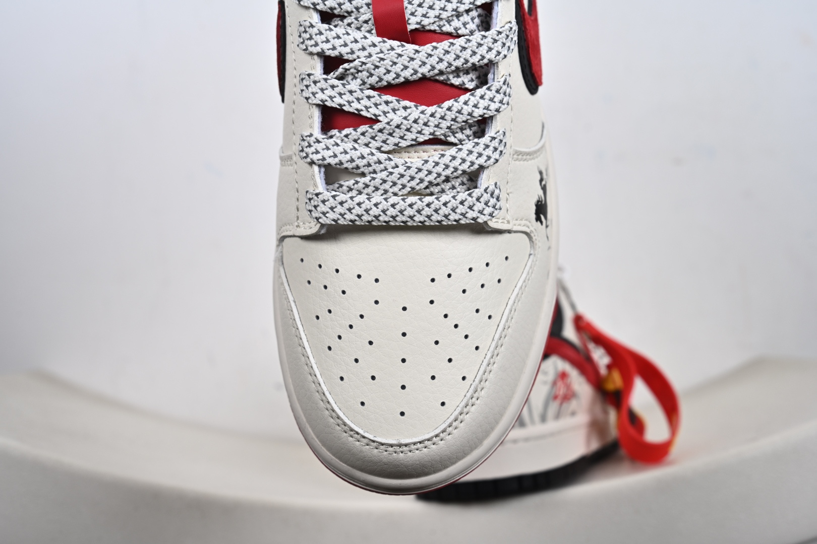 Nike Dunk Low 2026马年限定款|红白金纹的新年潮范担当 这双Nike Dunk Low CX5050-Y61-Top High Quatity Cheap Sneakers Fashion Clothing Clothes Bags handbags Shoes of all Brand wholesale With The best Quality And Beautiful Price from China Factory Chinese suppliers wholesaler seller Nike Dunk Low 2026马年限定款|红白金纹的新年潮范担当 这双Nike Dunk Low CX5050-Y61