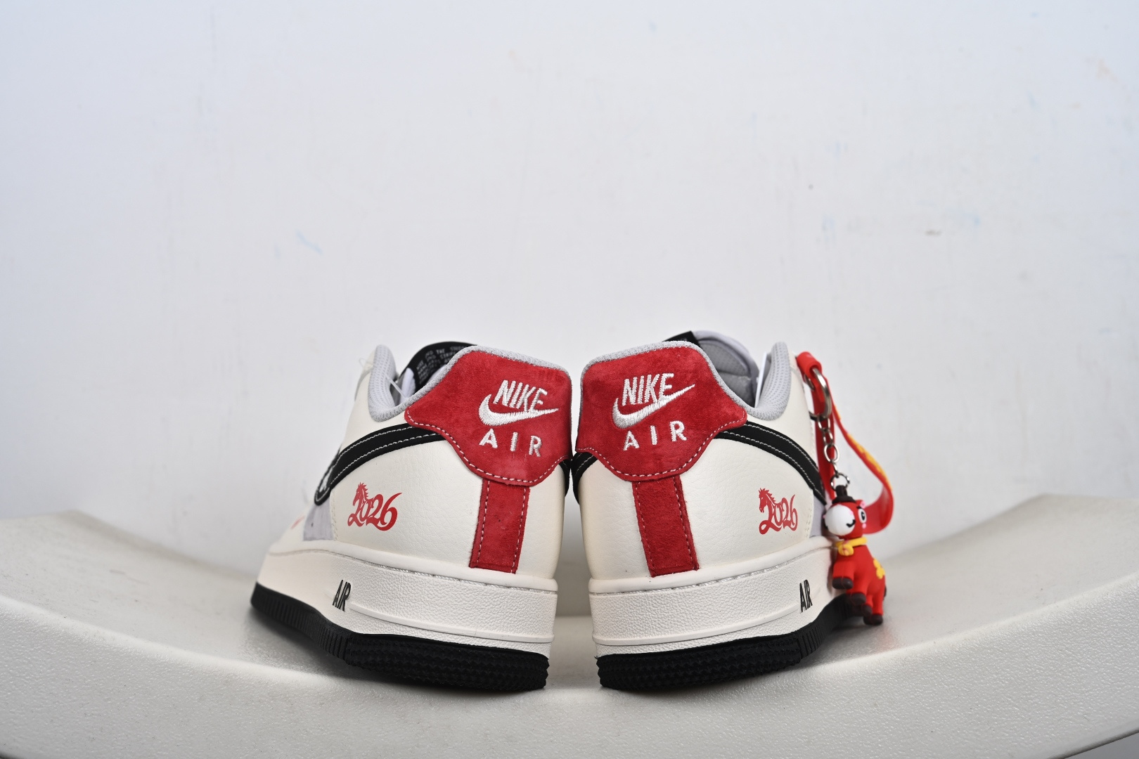定制版 Nike Air Force 1'07 Low 马年限定 联名 空军一号低帮休闲板鞋 XD0028-015-Top High Quatity Cheap Sneakers Fashion Clothing Clothes Bags handbags Shoes of all Brand wholesale With The best Quality And Beautiful Price from China Factory Chinese suppliers wholesaler seller 定制版 Nike Air Force 1'07 Low 马年限定 联名 空军一号低帮休闲板鞋 XD0028-015