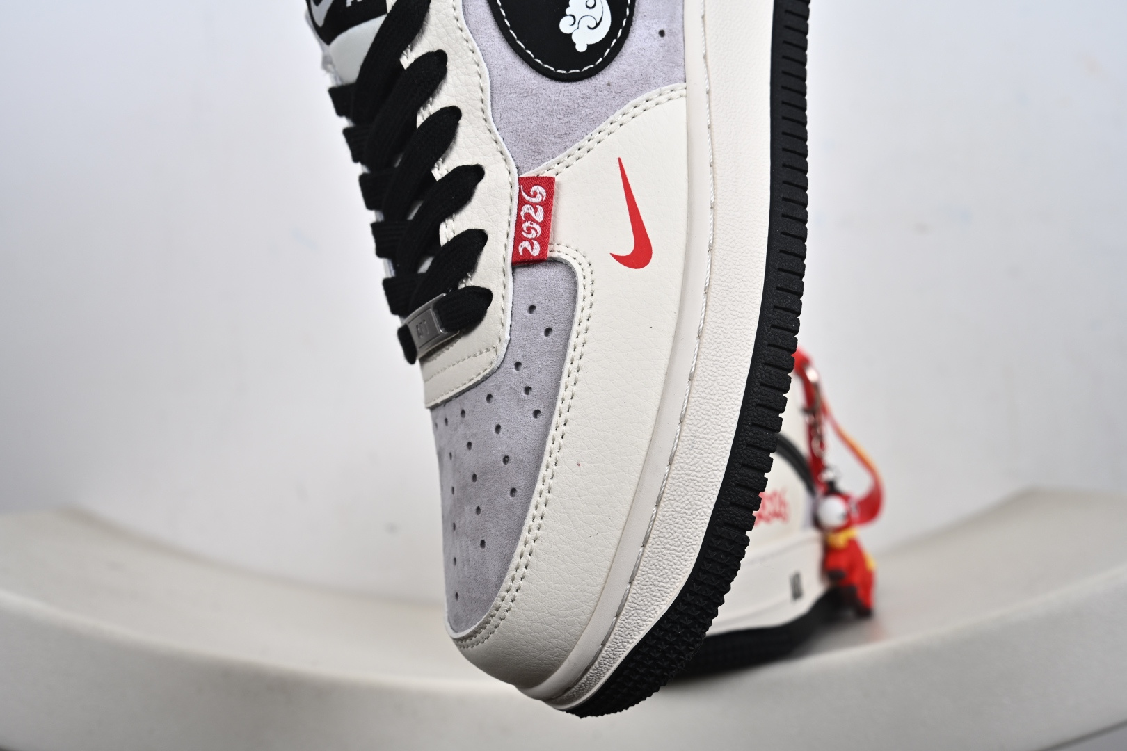 定制版 Nike Air Force 1'07 Low 马年限定 联名 空军一号低帮休闲板鞋 XD0028-015-Top High Quatity Cheap Sneakers Fashion Clothing Clothes Bags handbags Shoes of all Brand wholesale With The best Quality And Beautiful Price from China Factory Chinese suppliers wholesaler seller 定制版 Nike Air Force 1'07 Low 马年限定 联名 空军一号低帮休闲板鞋 XD0028-015