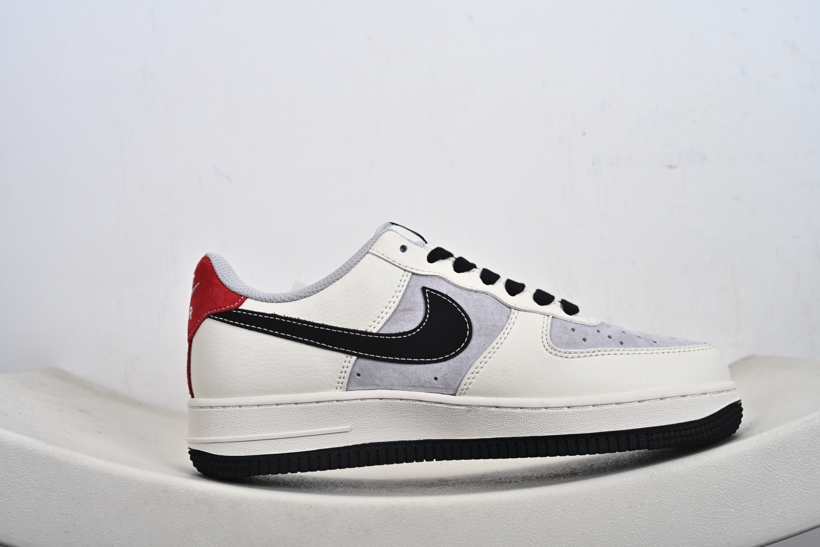 定制版 Nike Air Force 1'07 Low 马年限定 联名 空军一号低帮休闲板鞋 XD0028-015-Top High Quatity Cheap Sneakers Fashion Clothing Clothes Bags handbags Shoes of all Brand wholesale With The best Quality And Beautiful Price from China Factory Chinese suppliers wholesaler seller 定制版 Nike Air Force 1'07 Low 马年限定 联名 空军一号低帮休闲板鞋 XD0028-015