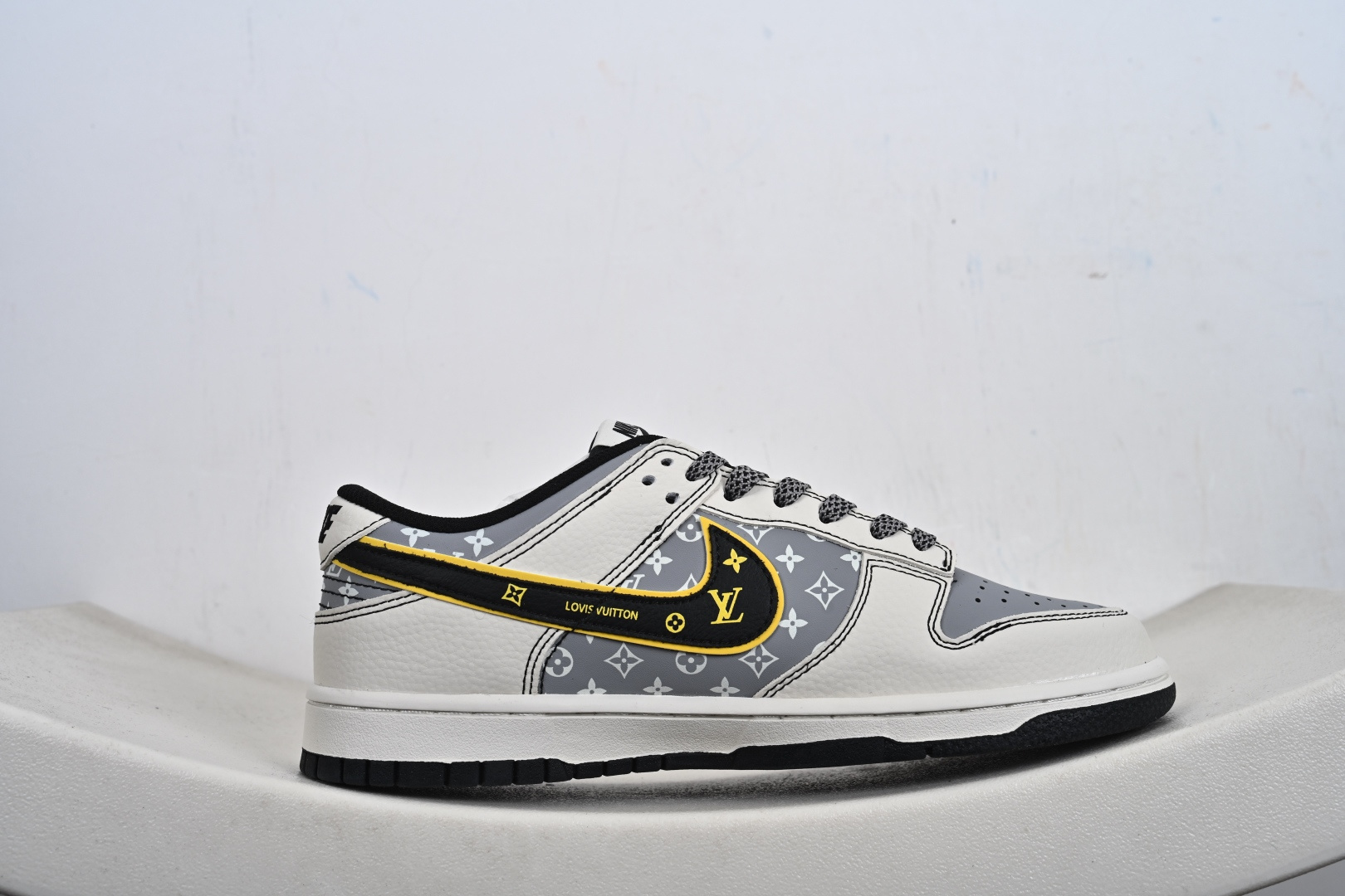 Nike Dunk Low Retro ‘联名款’休闲运动板鞋 DN3168-029-Top High Quatity Cheap Sneakers Fashion Clothing Clothes Bags handbags Shoes of all Brand wholesale With The best Quality And Beautiful Price from China Factory Chinese suppliers wholesaler seller Nike Dunk Low Retro ‘联名款’休闲运动板鞋 DN3168-029