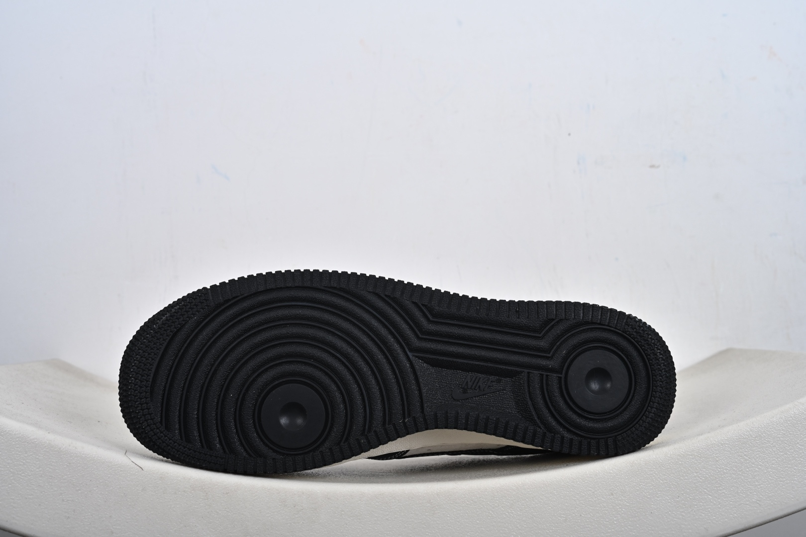 本地💰250优势放店
Nike Air Force1 07 low  北面联名
#原楦头原纸板  打造纯正空军版型
#专注外贸渠道  全掌内置蜂窝气垫 
#原盒配件 原厂中底钢印、拉帮完美  
货号：KG6699 F43 
尺码：36-45（半）-T1-F1