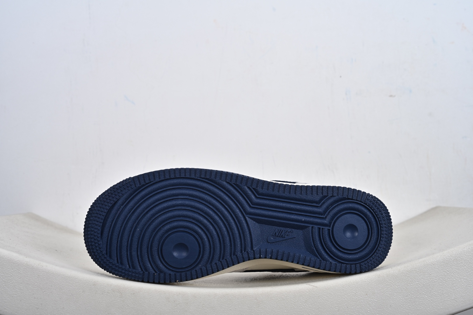 本地💰250优势放店
Nike Air Force1 07 low  北面联名
#原楦头原纸板  打造纯正空军版型
#专注外贸渠道  全掌内置蜂窝气垫 
#原盒配件 原厂中底钢印、拉帮完美  
货号：DD1982 341 
尺码：36-45（半）-T1-F1